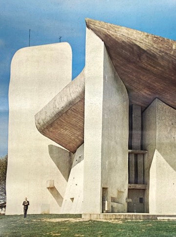 2 Architektur Plakate von der Kapelle-Notre-Dame-du-Haut in Ronchamp, die von Le Corbusier (1887–1965) entworfen wurde