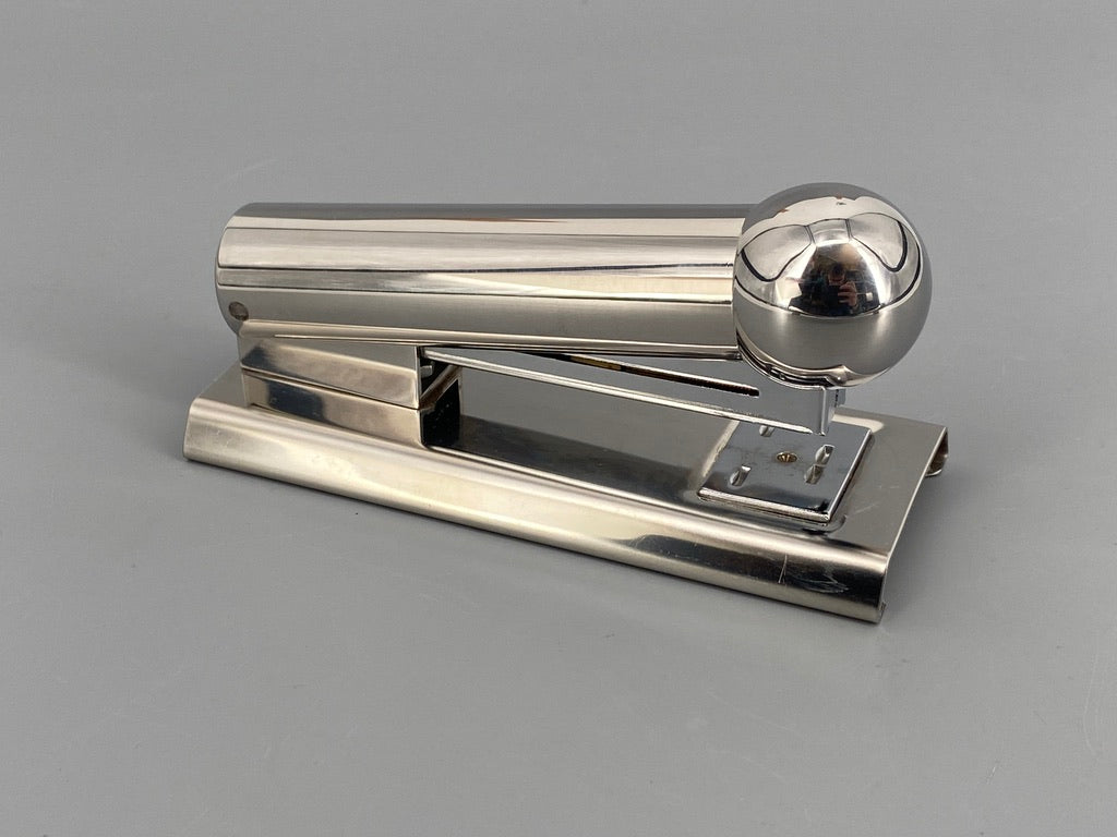 Postmodernistischer Tacker aus Aluminium