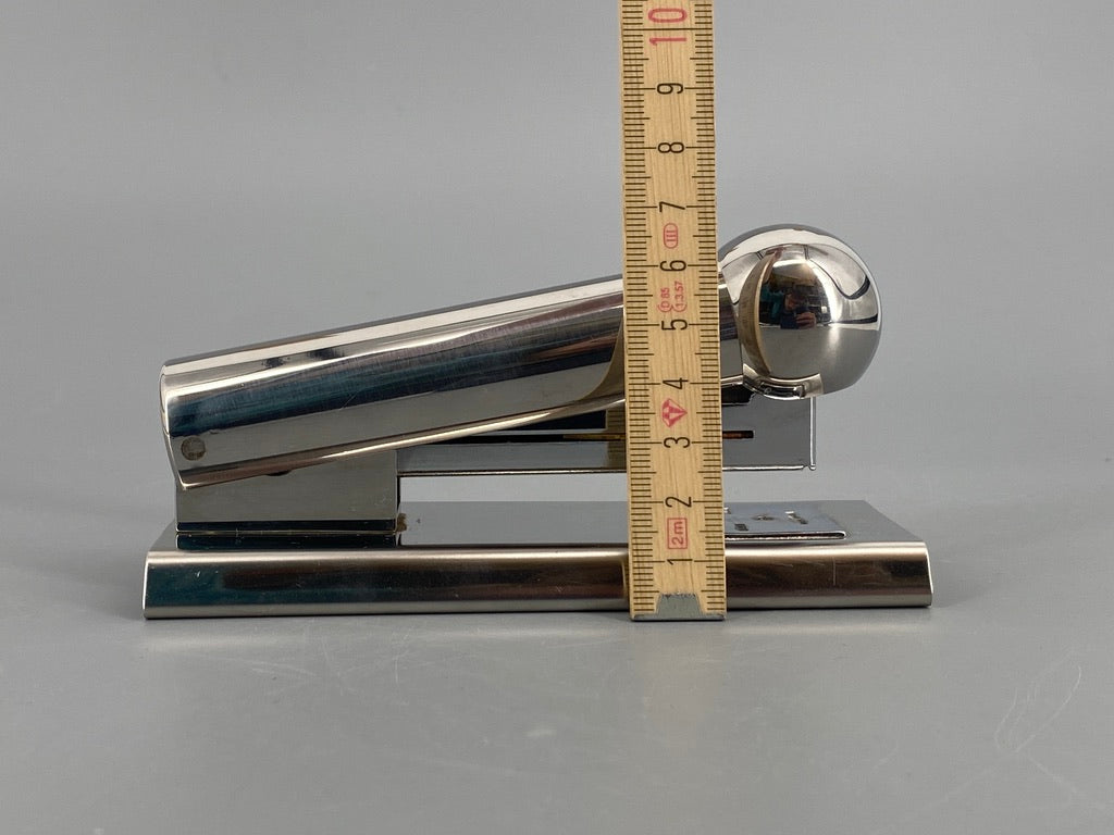 Postmodernistischer Tacker aus Aluminium
