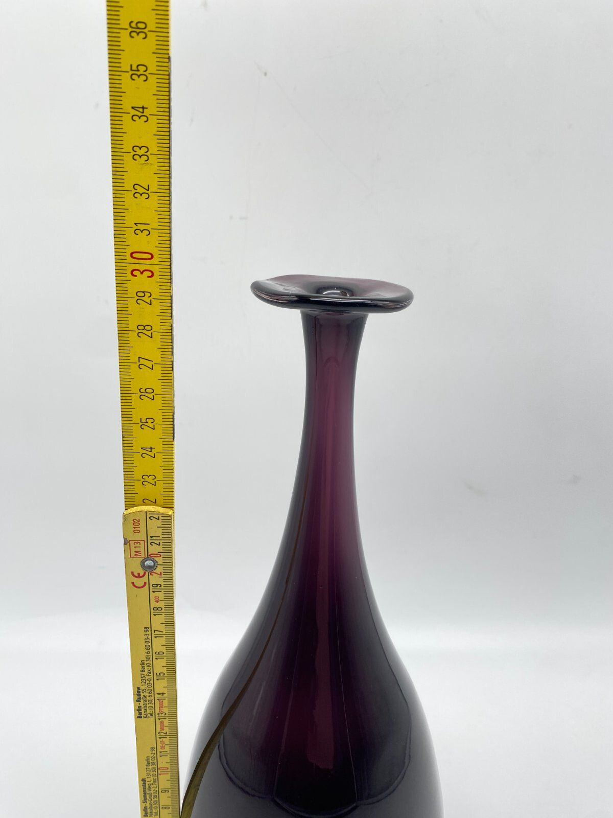 MID CENTURY KUNSTGLAS VASE VIOLETT MUNDGEBLASEN ITALIEN 70ER VINTAGE