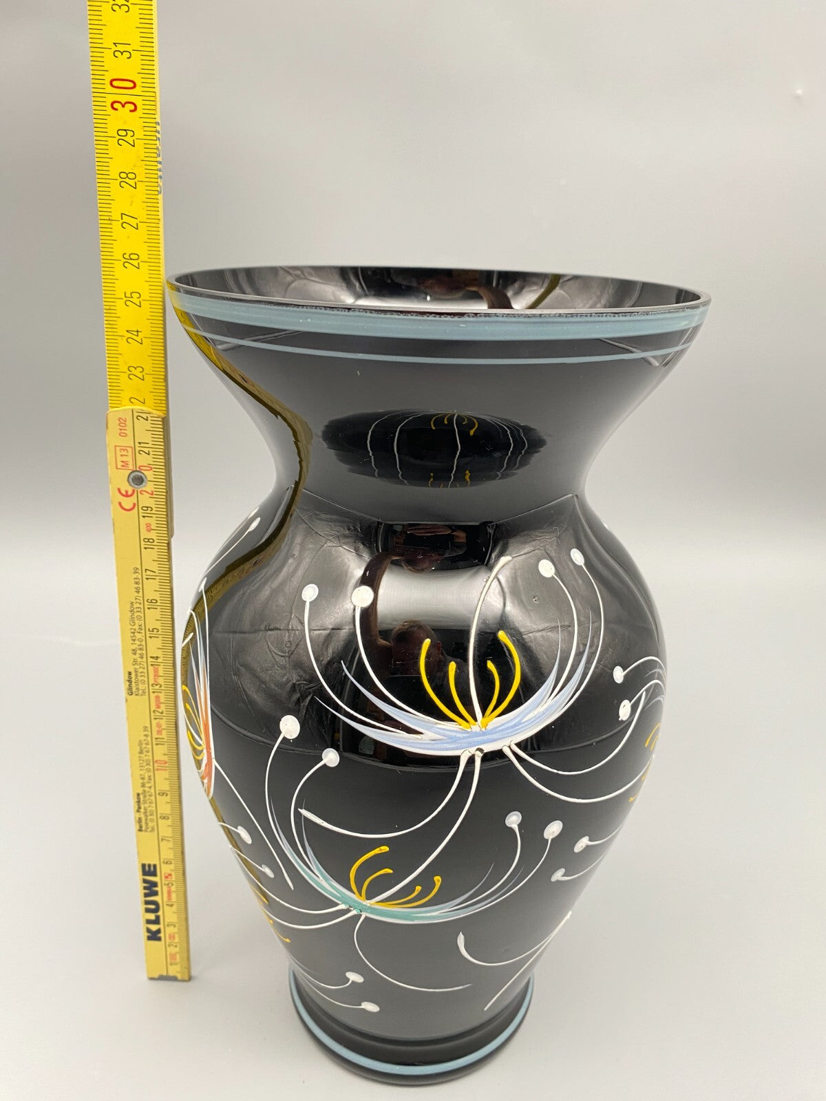 VASE HYALITHGLAS SCHWARZGLAS EMAILLEFARBEN HANDBEMALT MIDCENTURY DDR