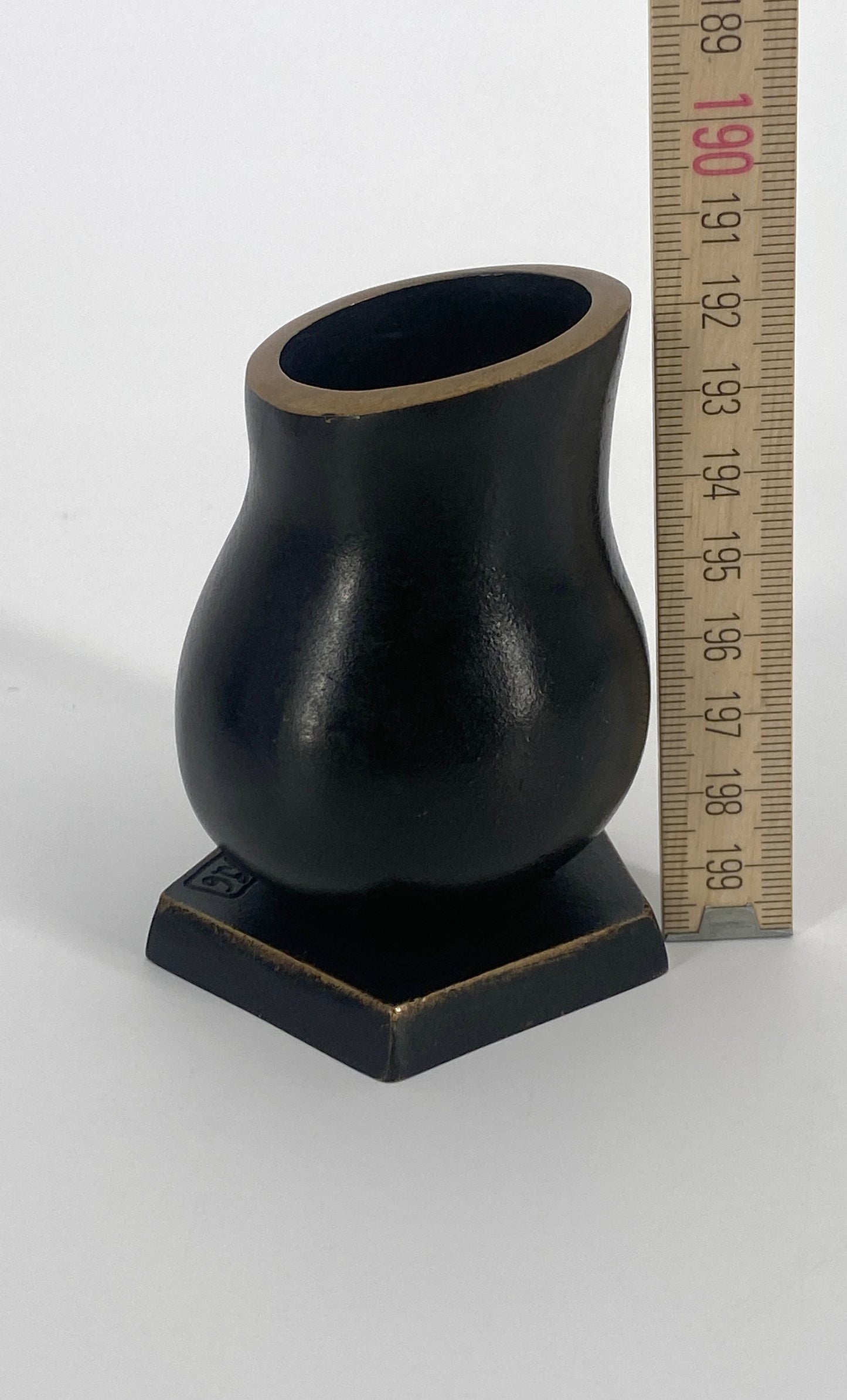 Bronzevase von Elizabeth Garouste und Mattia Bonetti für Herbert Blome, 1999