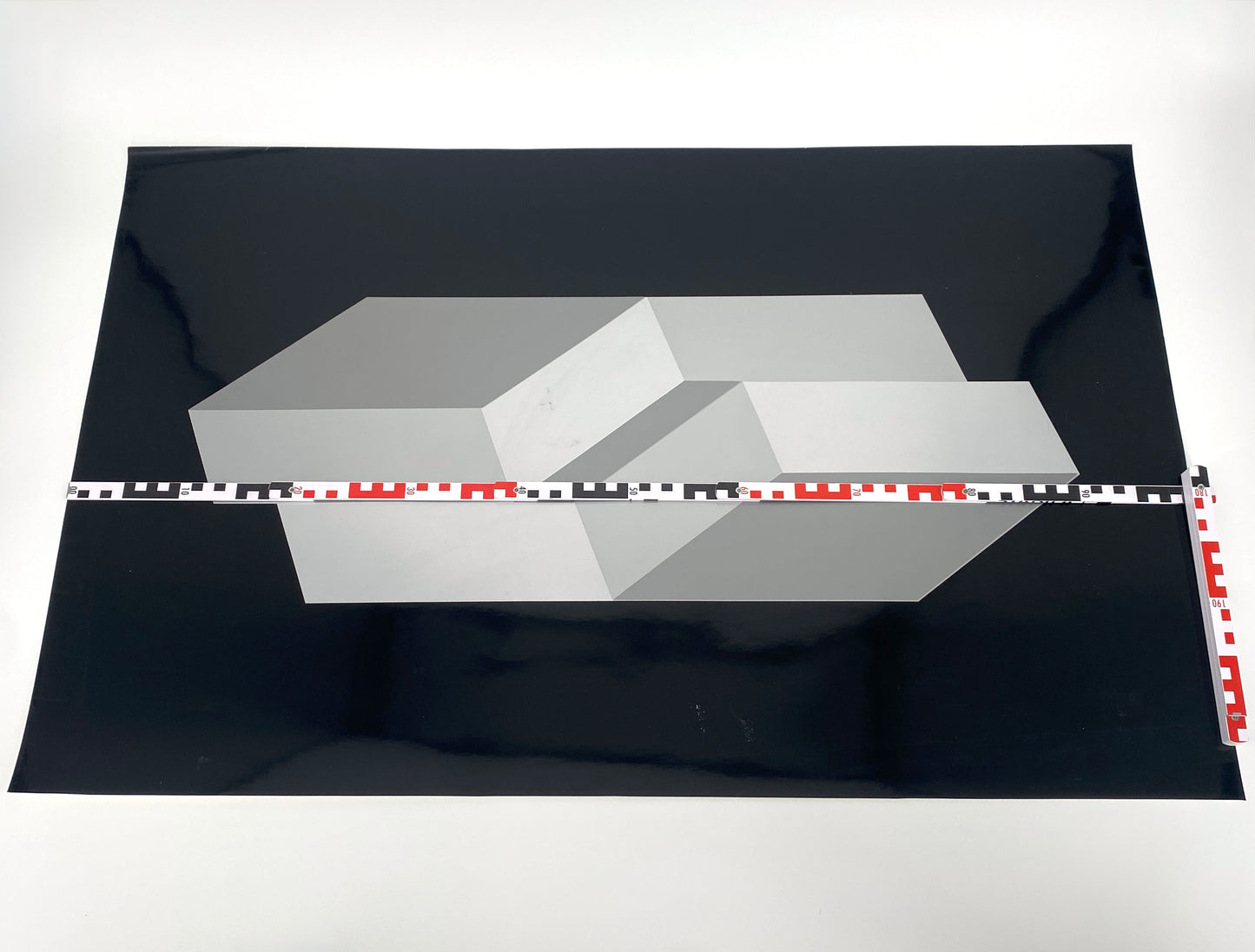 Großer, konstruktiv-konkreter Farbsiebdruck auf schwarzem, glänzendem Papier von Joachim Albrecht, um 1970