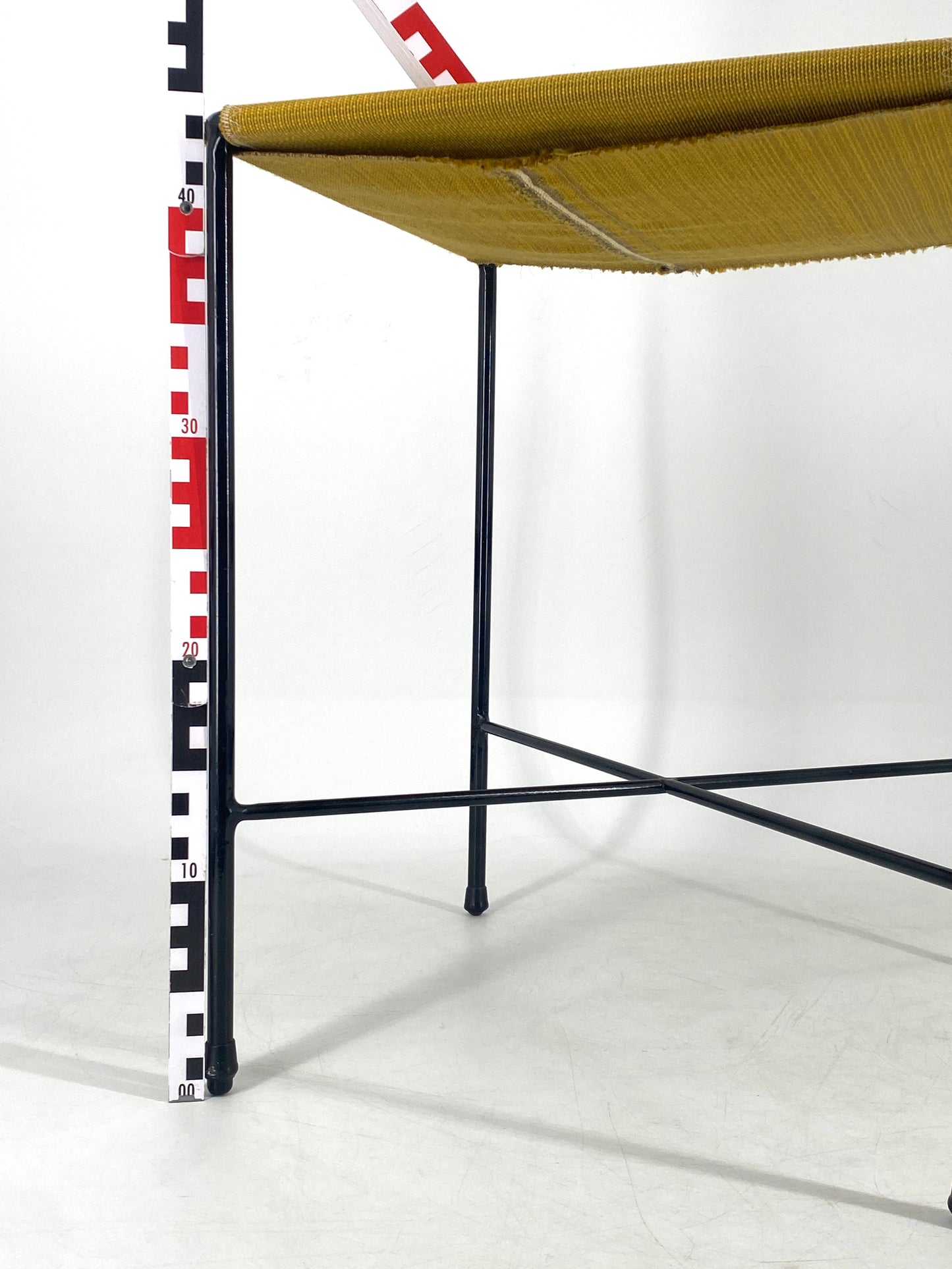Mid-Century Design Hocker im Stil von Carl Auböck