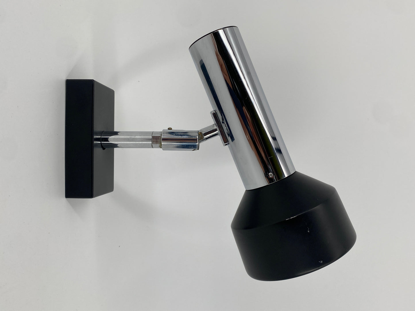Wandlampe verchrohmt im Space Age / Minimal Design, Deutschland 1970er