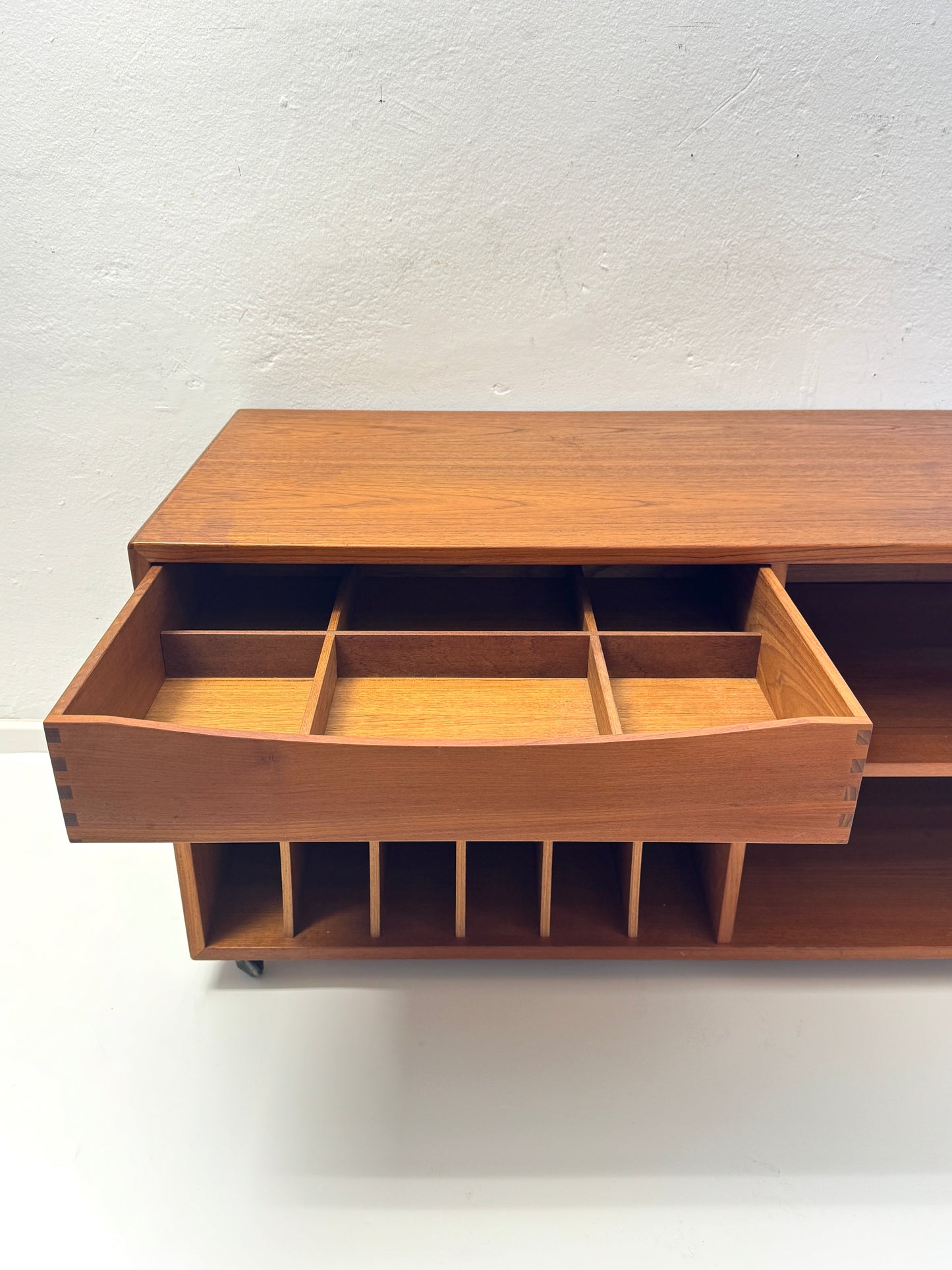 Teaksideboard für Platten von Salin Møbler, 1960er Dänemark