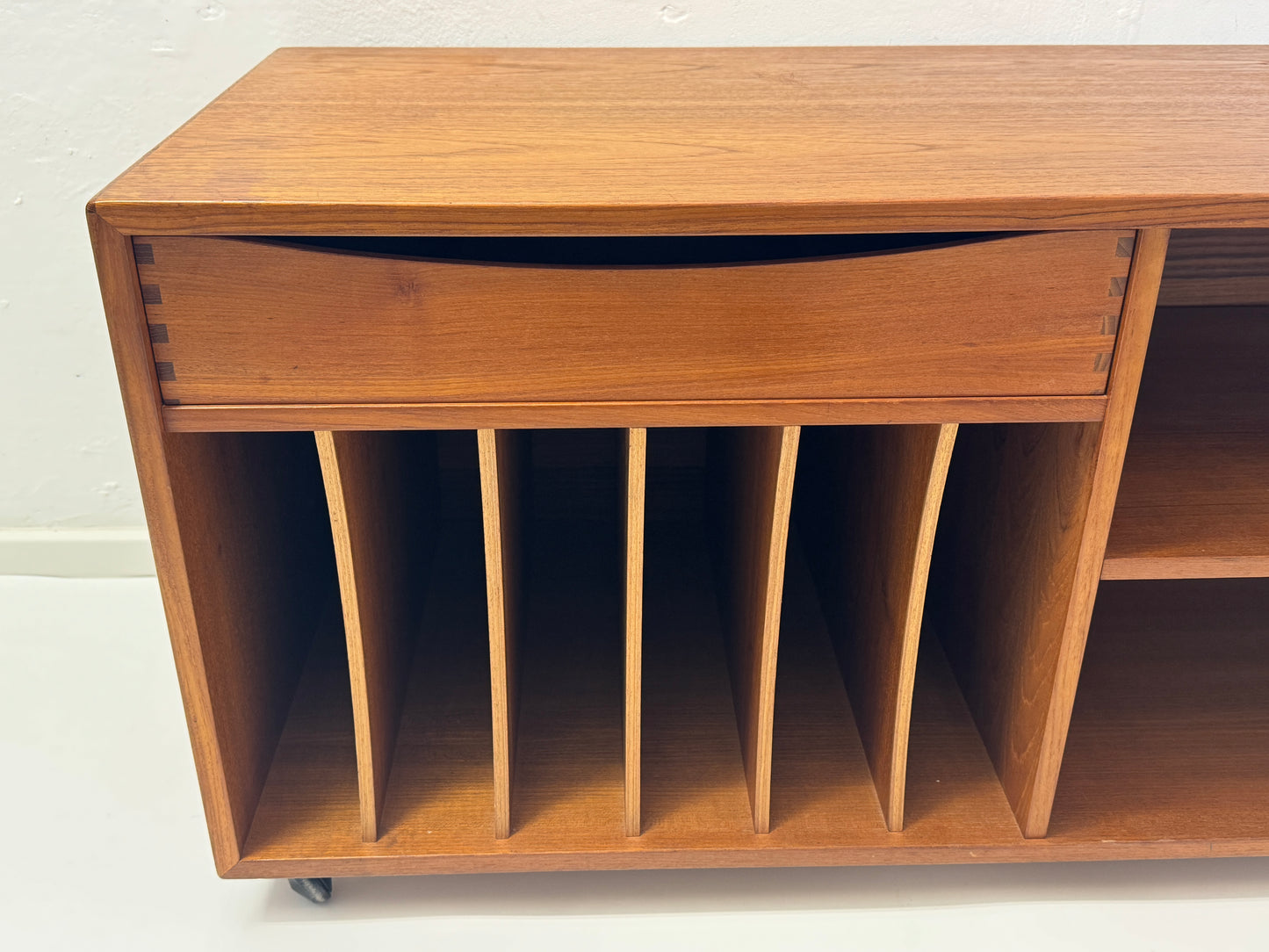 Teaksideboard für Platten von Salin Møbler, 1960er Dänemark