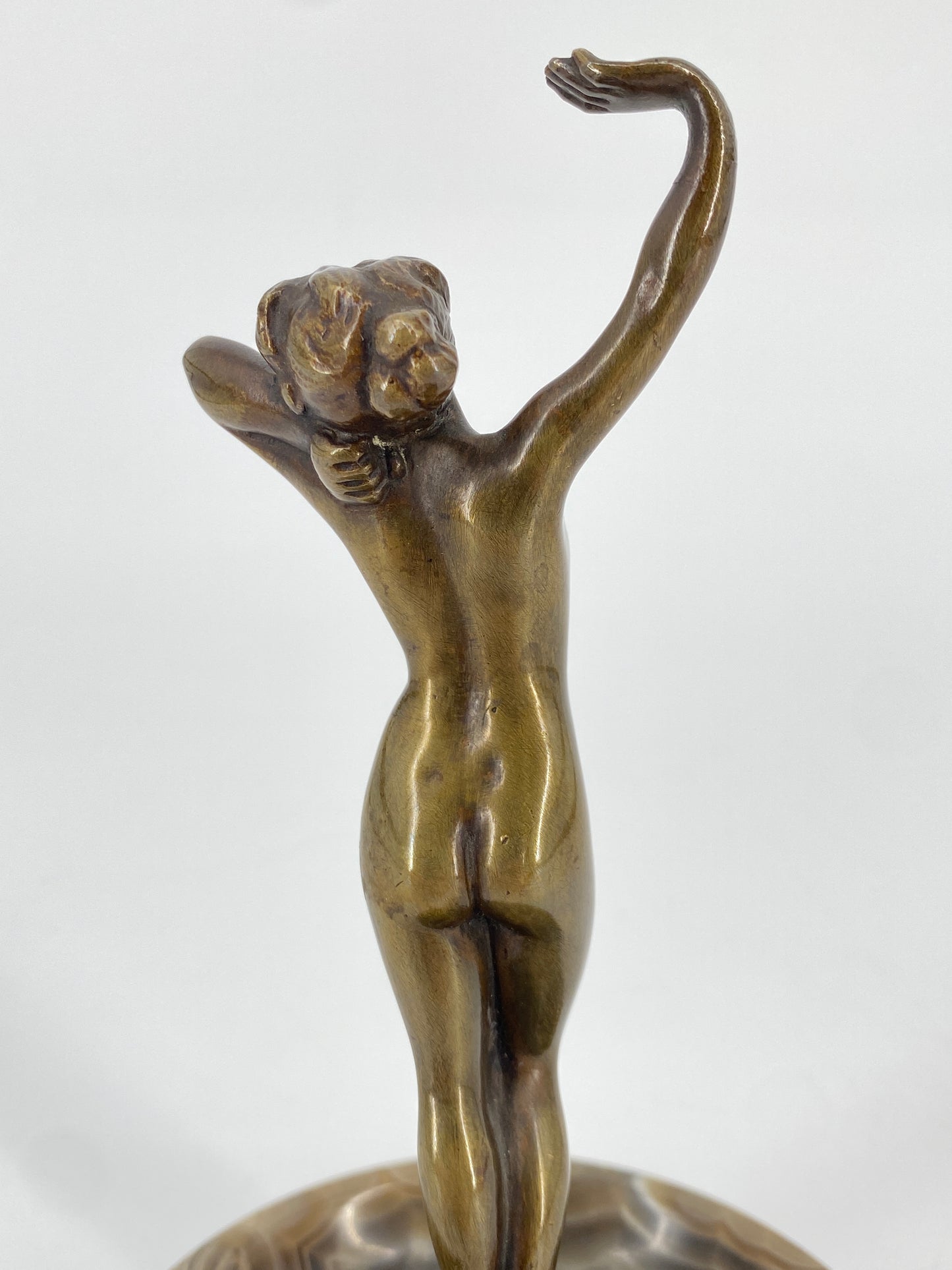 Bronze Figur auf Marmorsockel, Frauenakt, Art Deco um 1900