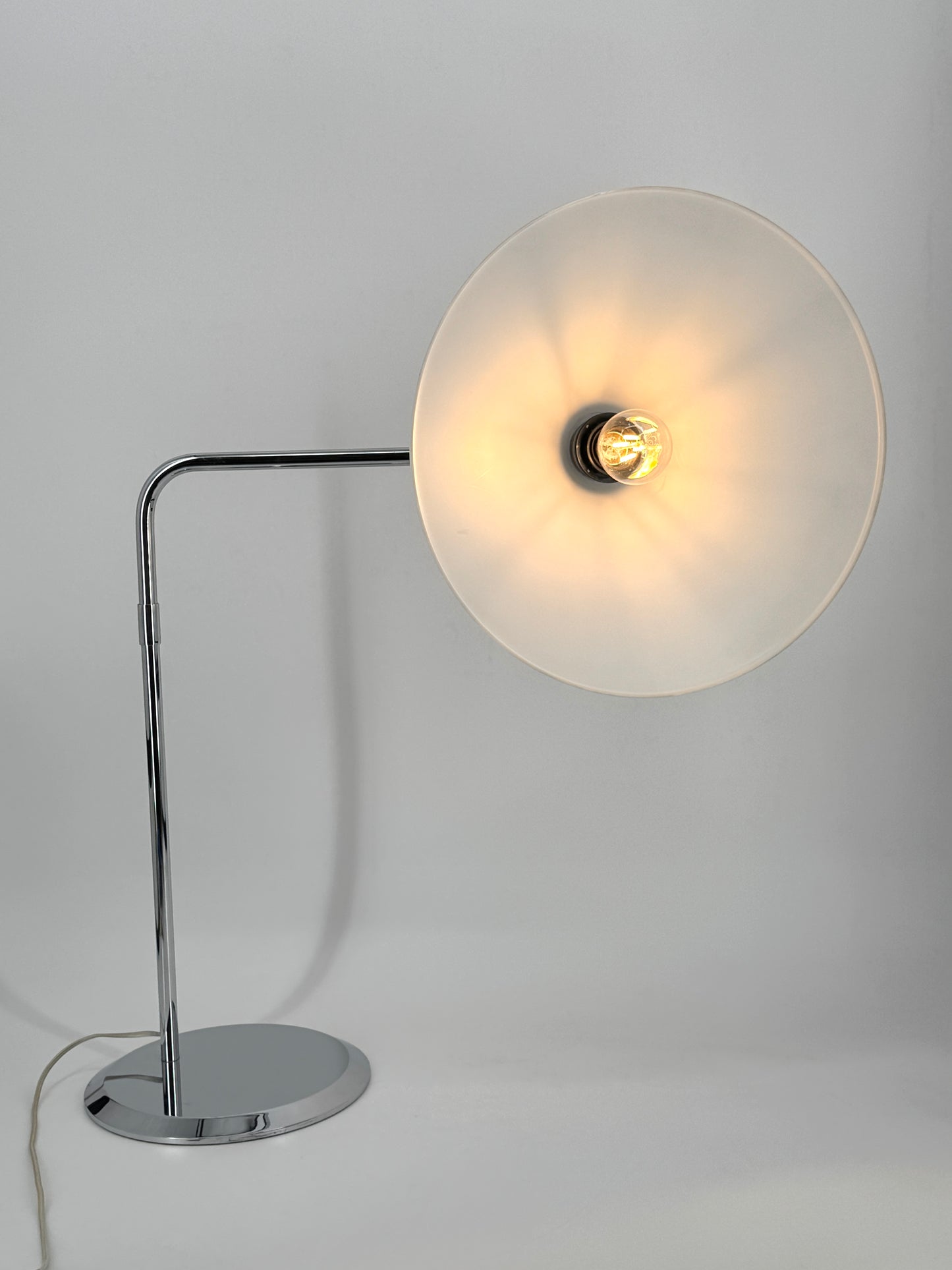 Chrom Tischlampe von Swiss Lamps International, Zürich