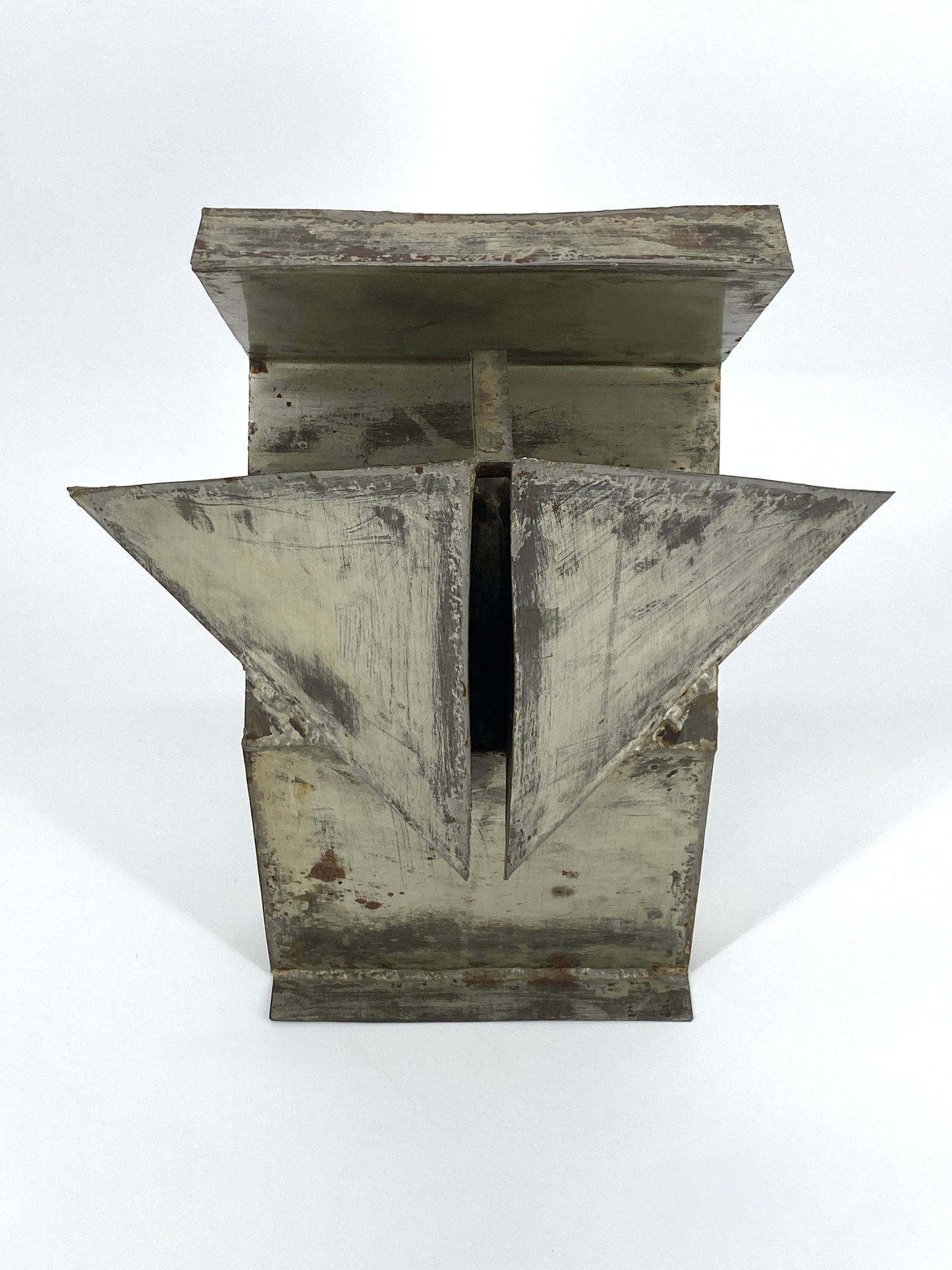 Brutalistische Skulptur aus Stahlblech eines unbekannten Künstlers