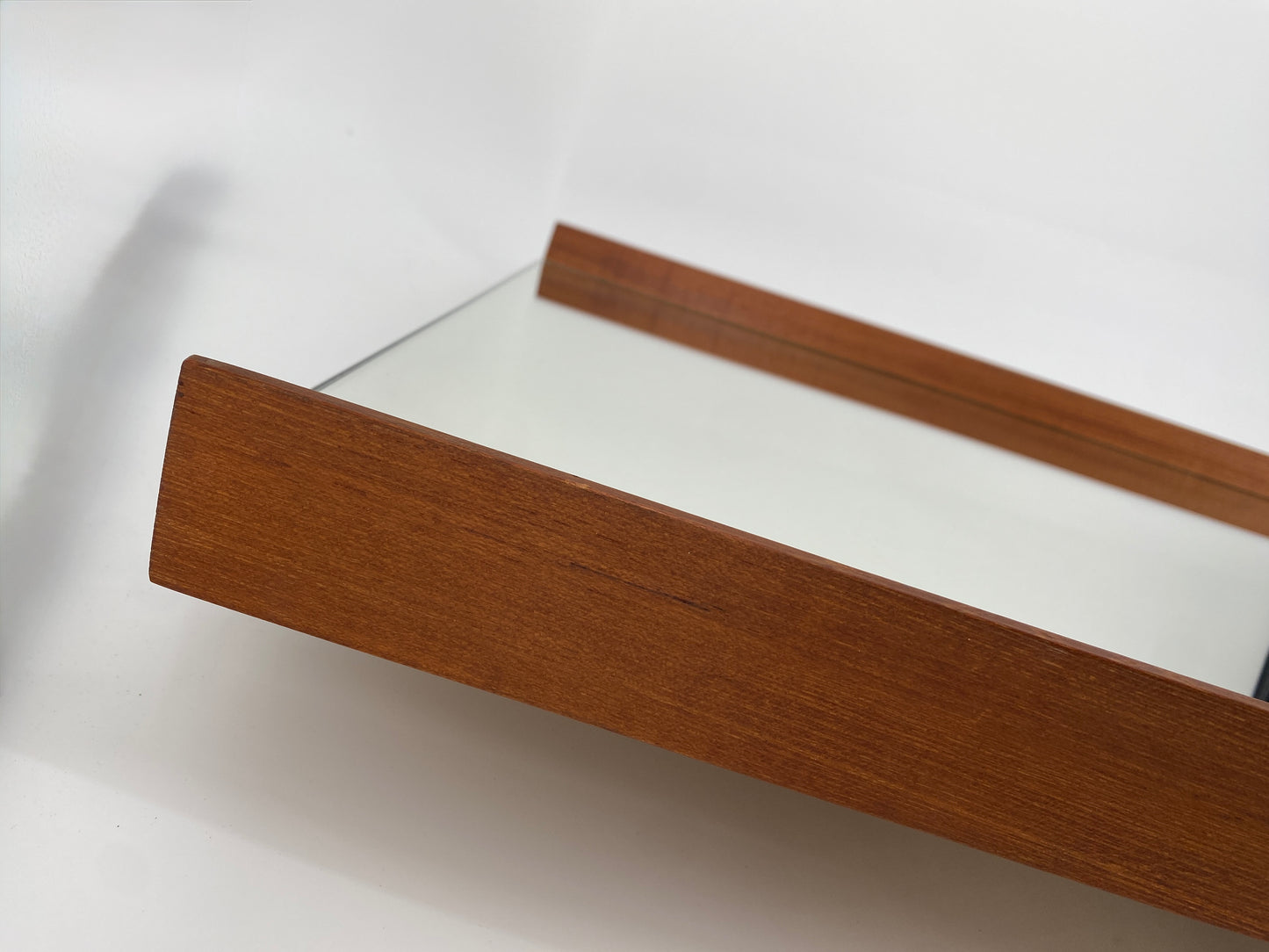 Mid Century Design Spiegel mit Rahmen aus Teak, um 1960