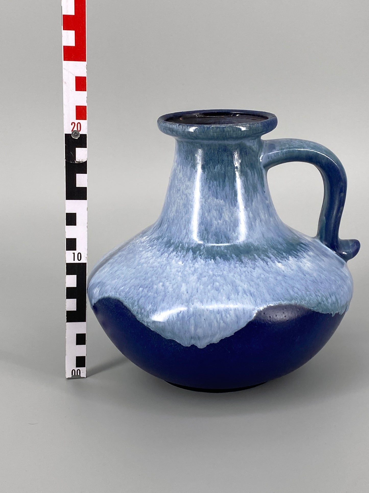 Blaue Vase mit Fat Lava Glasur, mit Henkel, West-Deutschland, 1970er