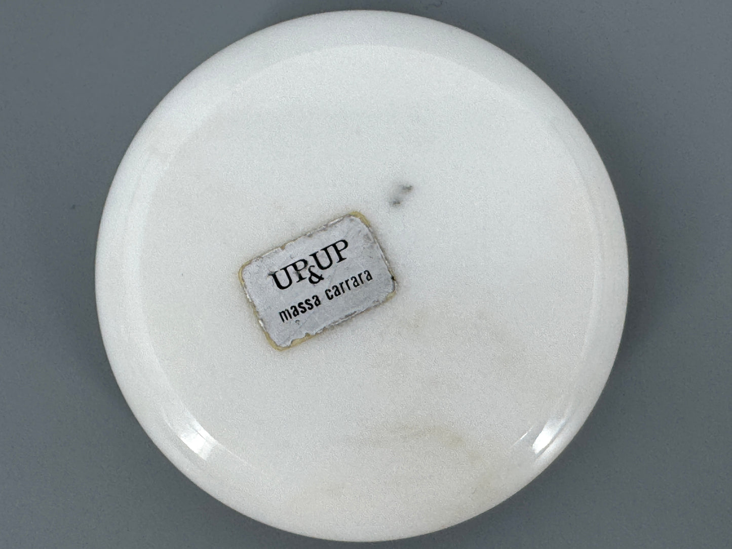 Kleine Schale von Up & Up aus weißem Carrara Marmor, Italien 70er