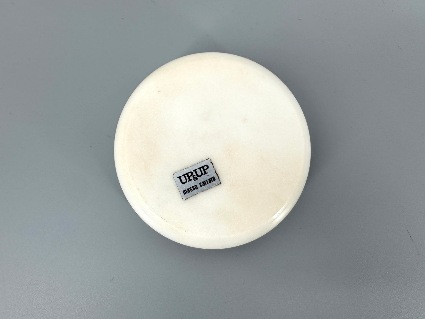 Stiftehalter von Up & Up aus weißem Carrara Marmor, Italien 70er