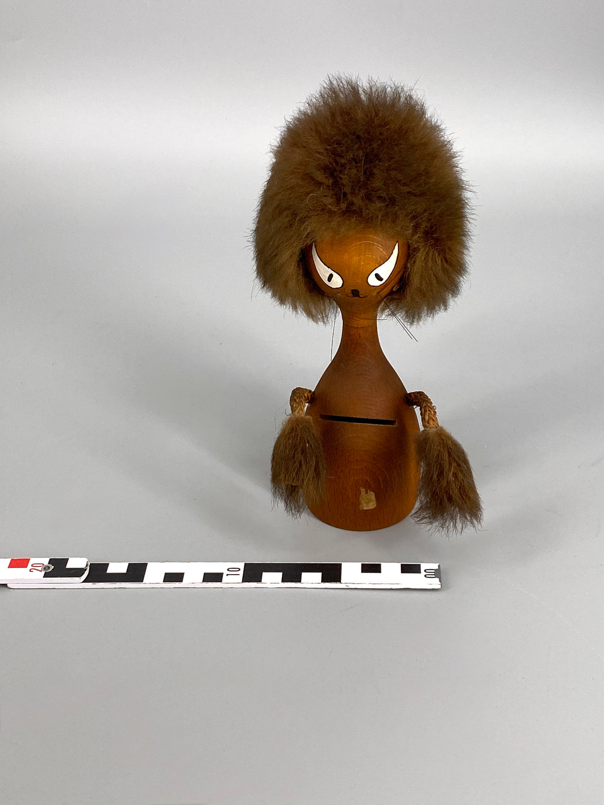 Mid Century Figur aus Teakholz / Spardose, 50er