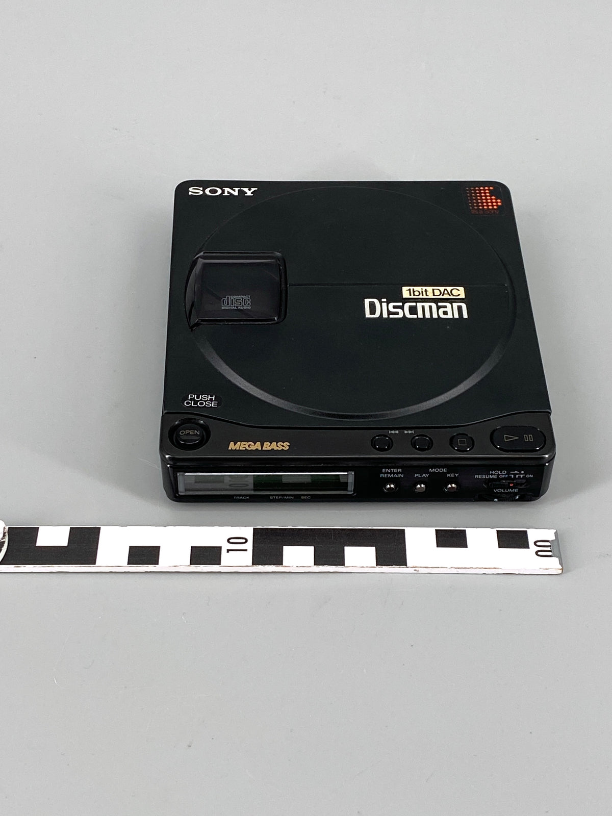 defekter Discman D-99 von Sony, 90er