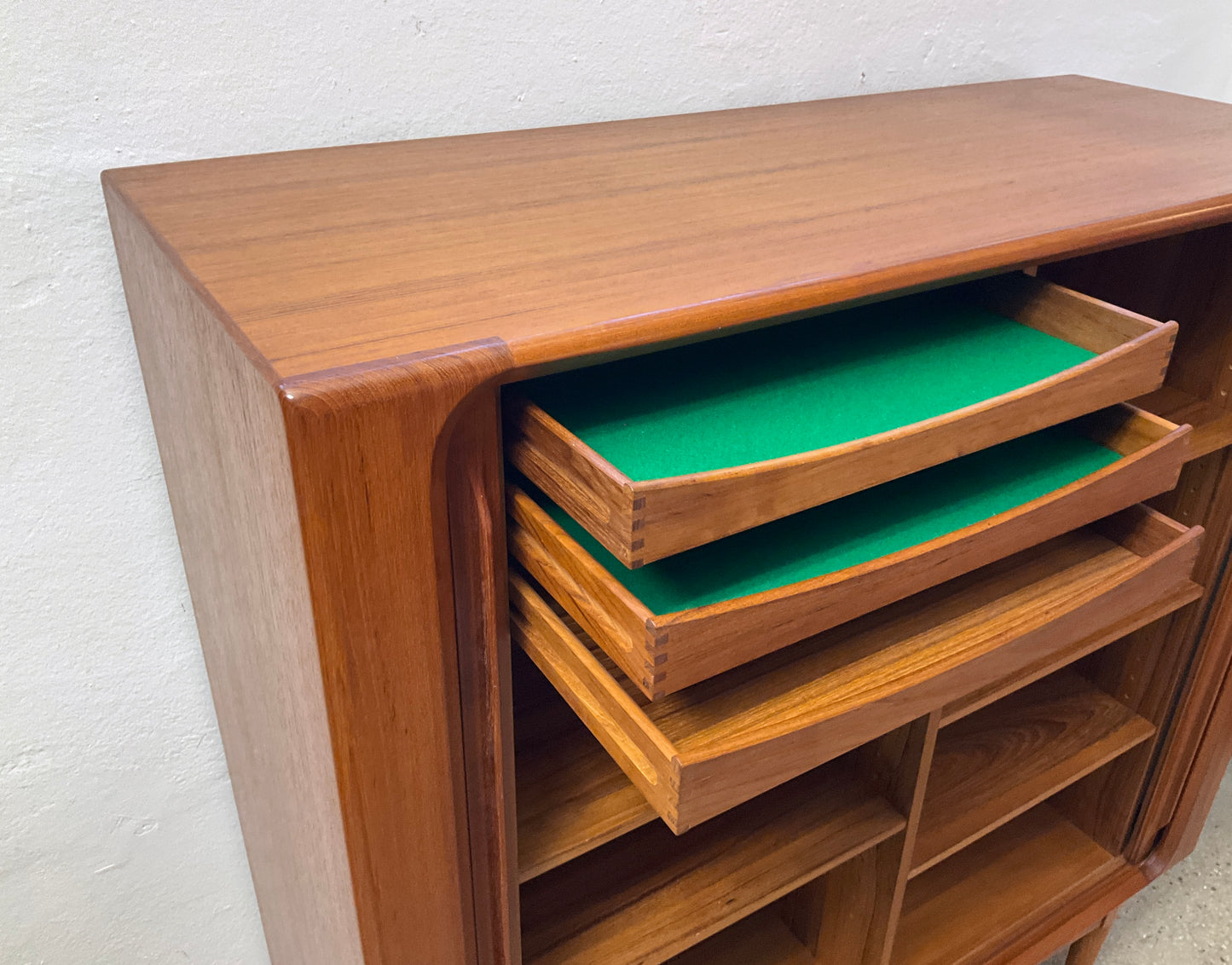 Highboard von Bernhard Pedersen für Bernhard Pedersen & Son aus Teakholz, Dänemark um 1960