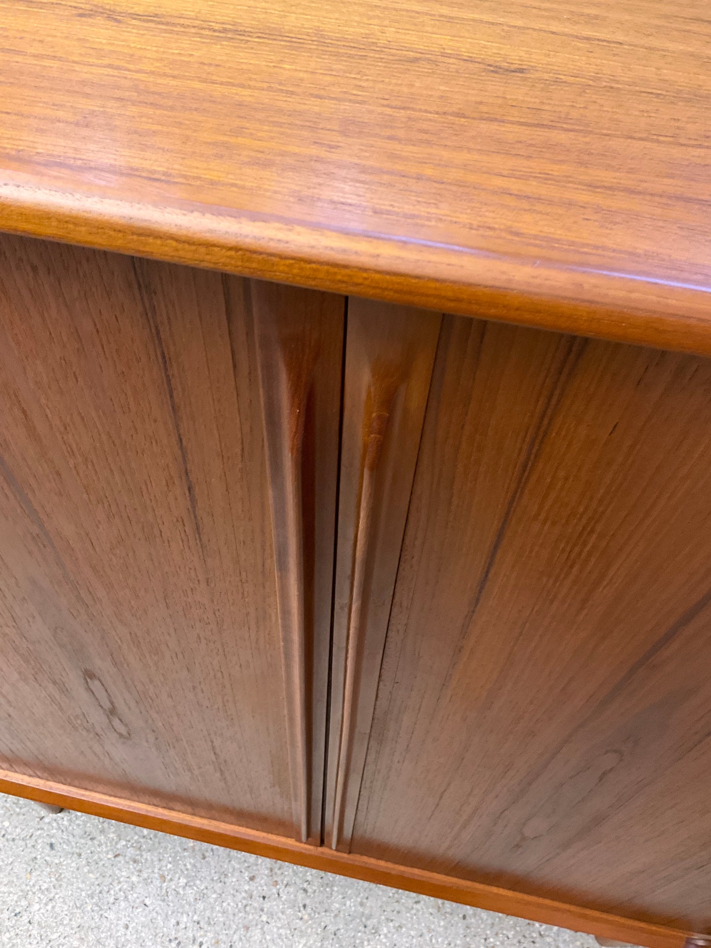 Highboard von Bernhard Pedersen für Bernhard Pedersen & Son aus Teakholz, Dänemark um 1960