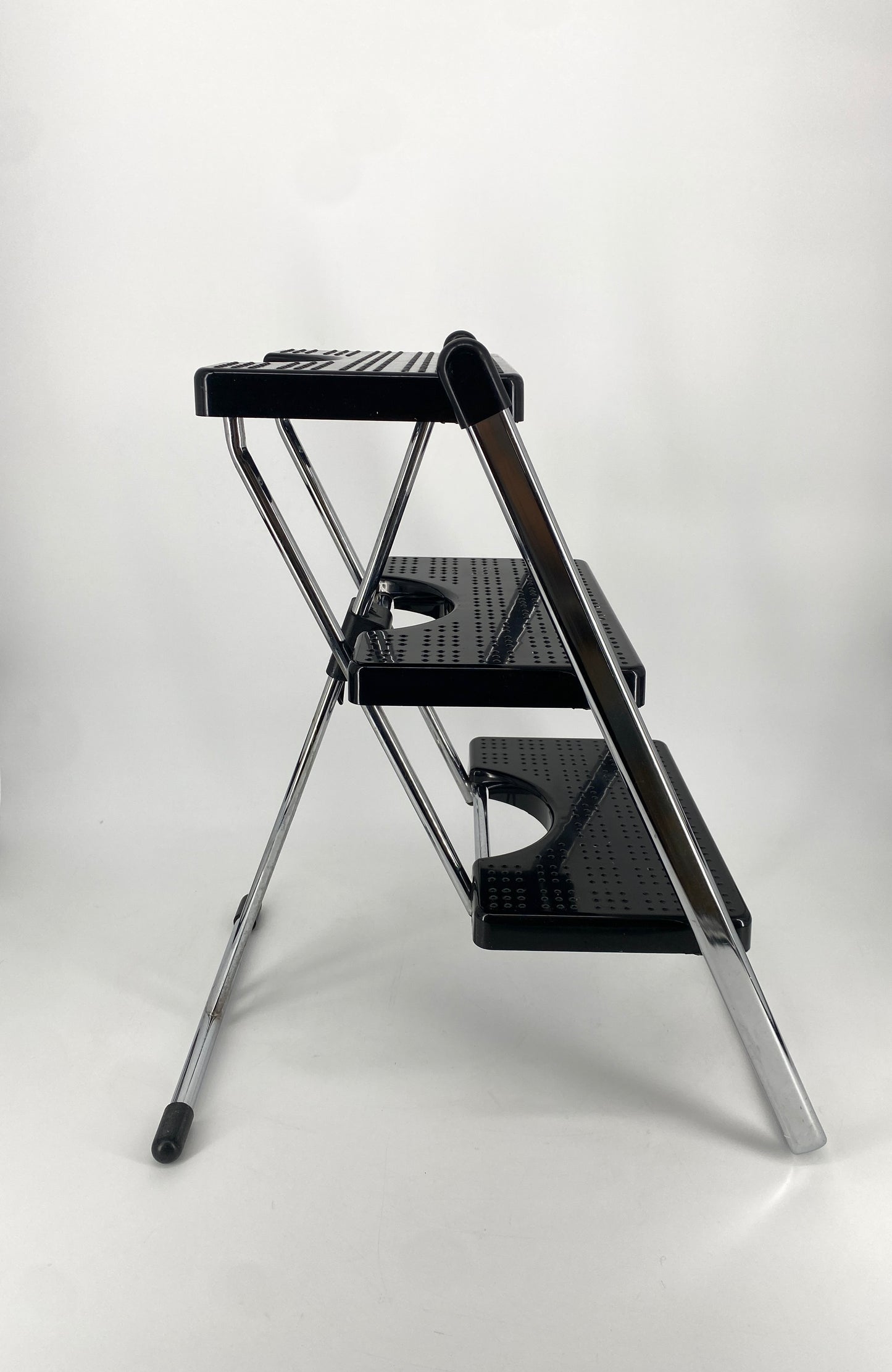 Alte Ausführung der Trittleiter NUOVASTEP von Andries & Hiroko Van Onck für Magis, Italien 1984