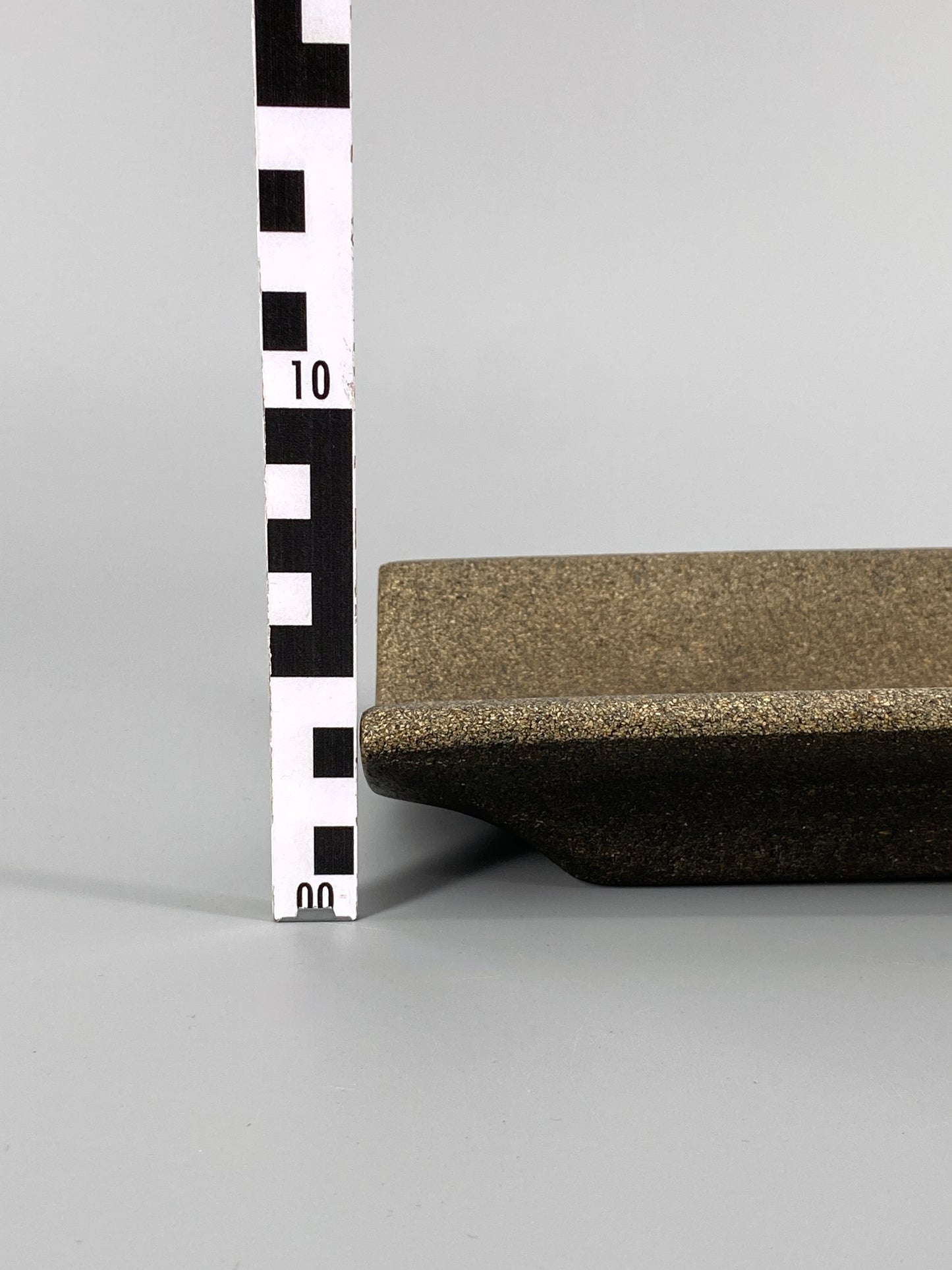Stiftablage aus Kork von Kevin Walz für KorQinc