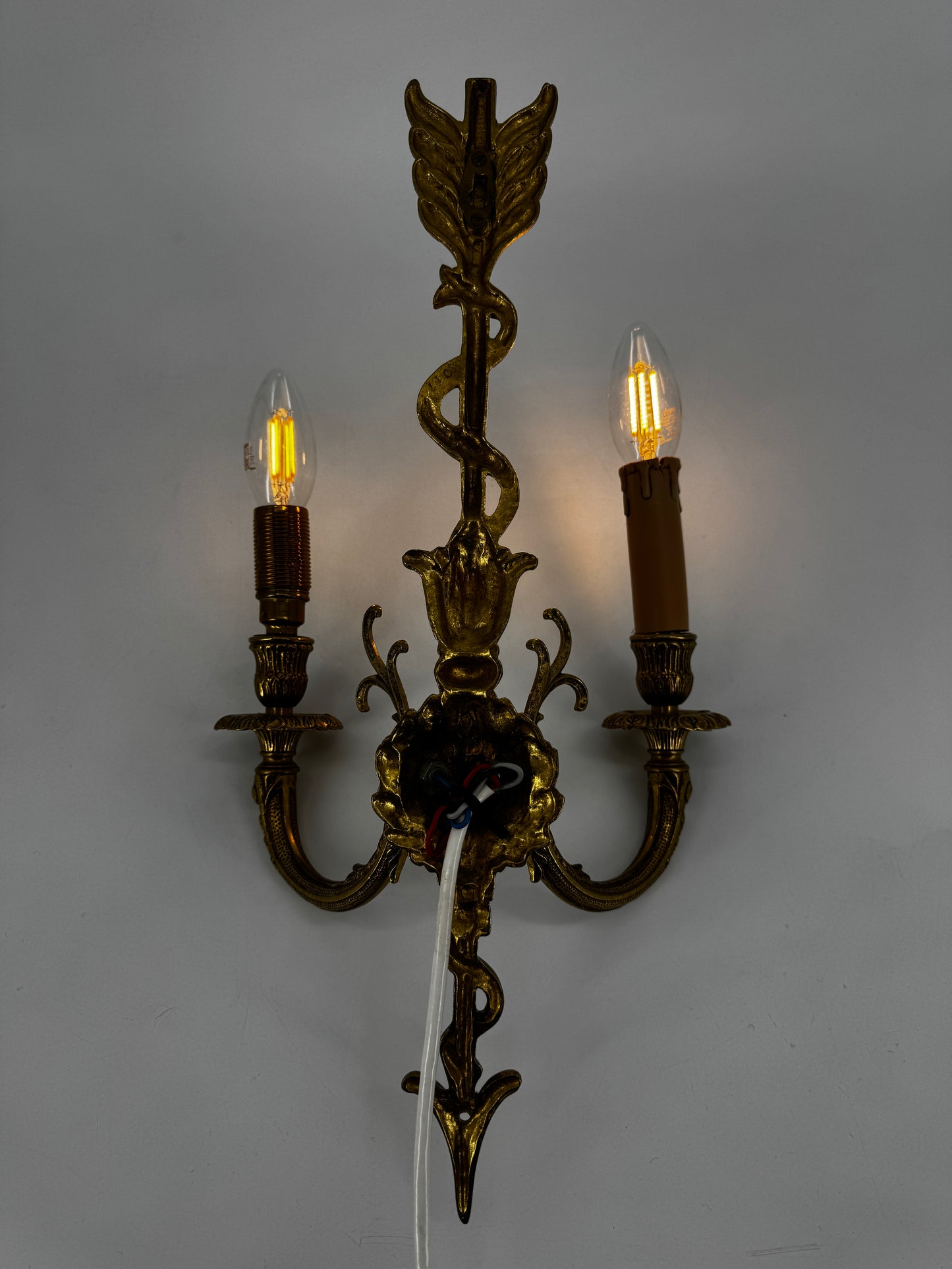 Art-déco-Wandlampe aus Bronze mit goldfarbener Patina