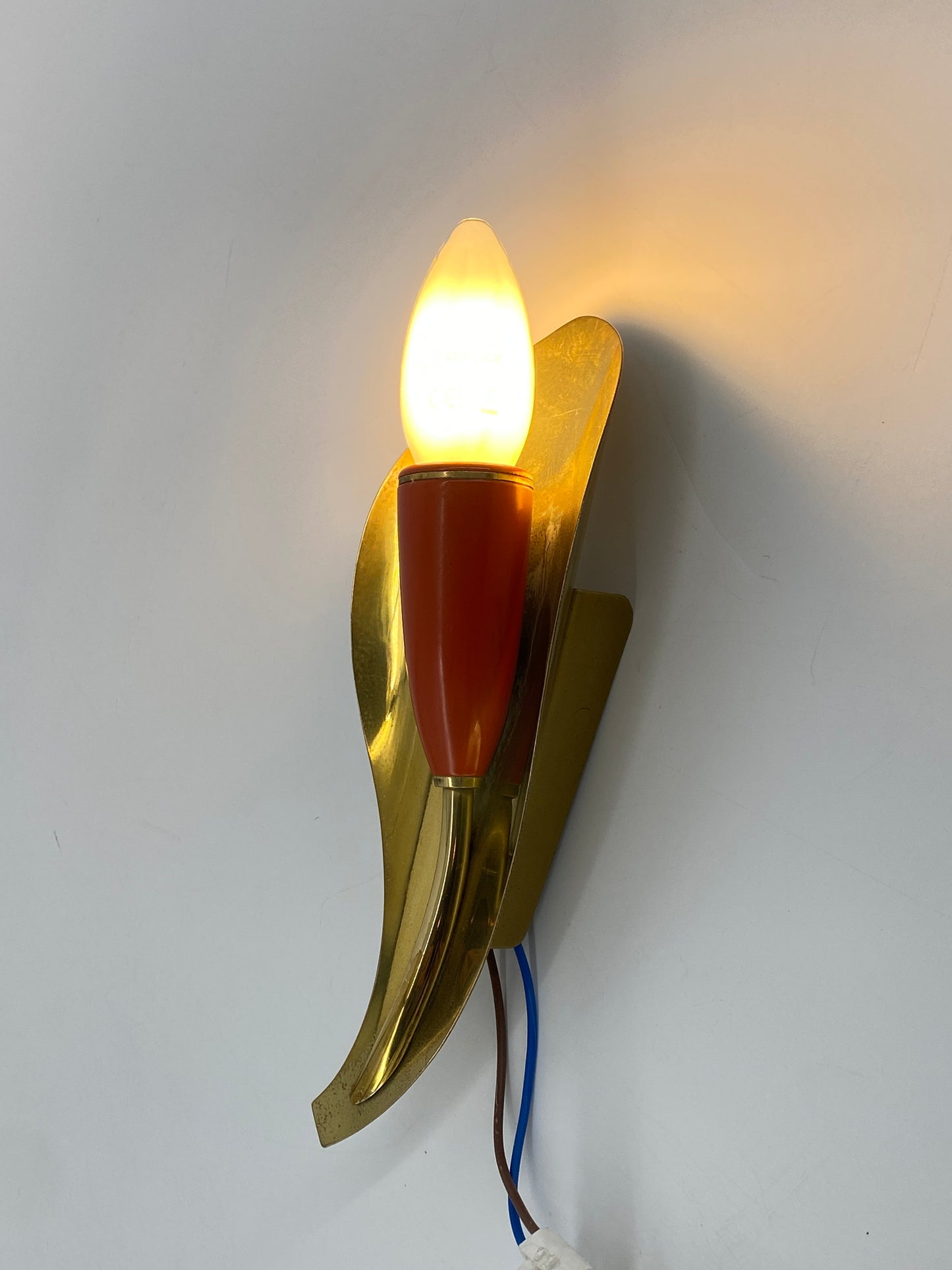 Blattförmige Wandlampe im Stil von Stilnovo aus Messing, 50/60er