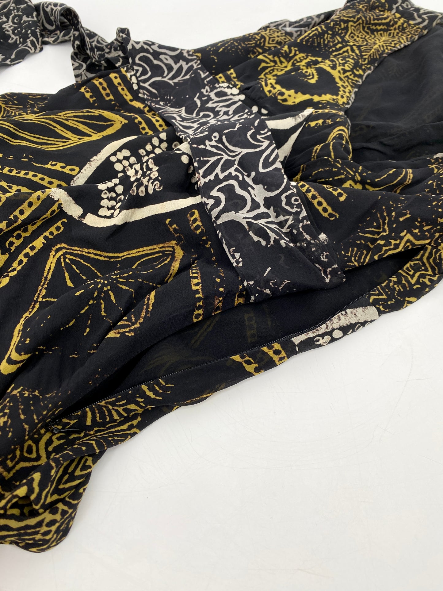 Knielanges Sommerkleid aus 100% Seide von Etro in IT 42 / DE 36