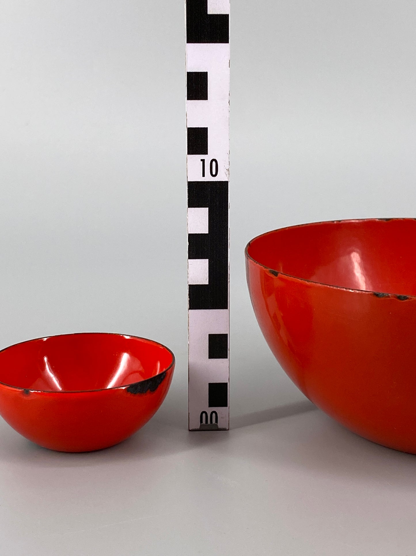 Mid Century Emaille Schalen von Kaj Franck für Finel, Finnland, 60er