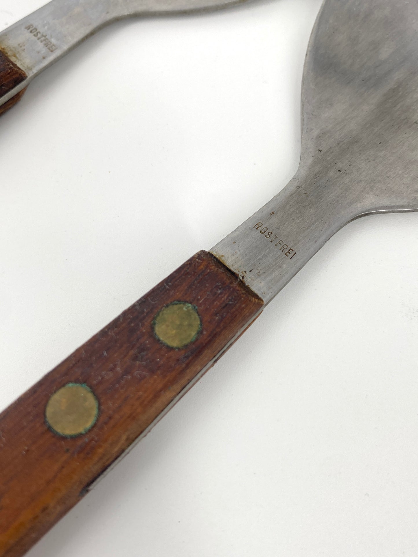 Schüssel und Salatbesteck aus Teak, 60er 70er