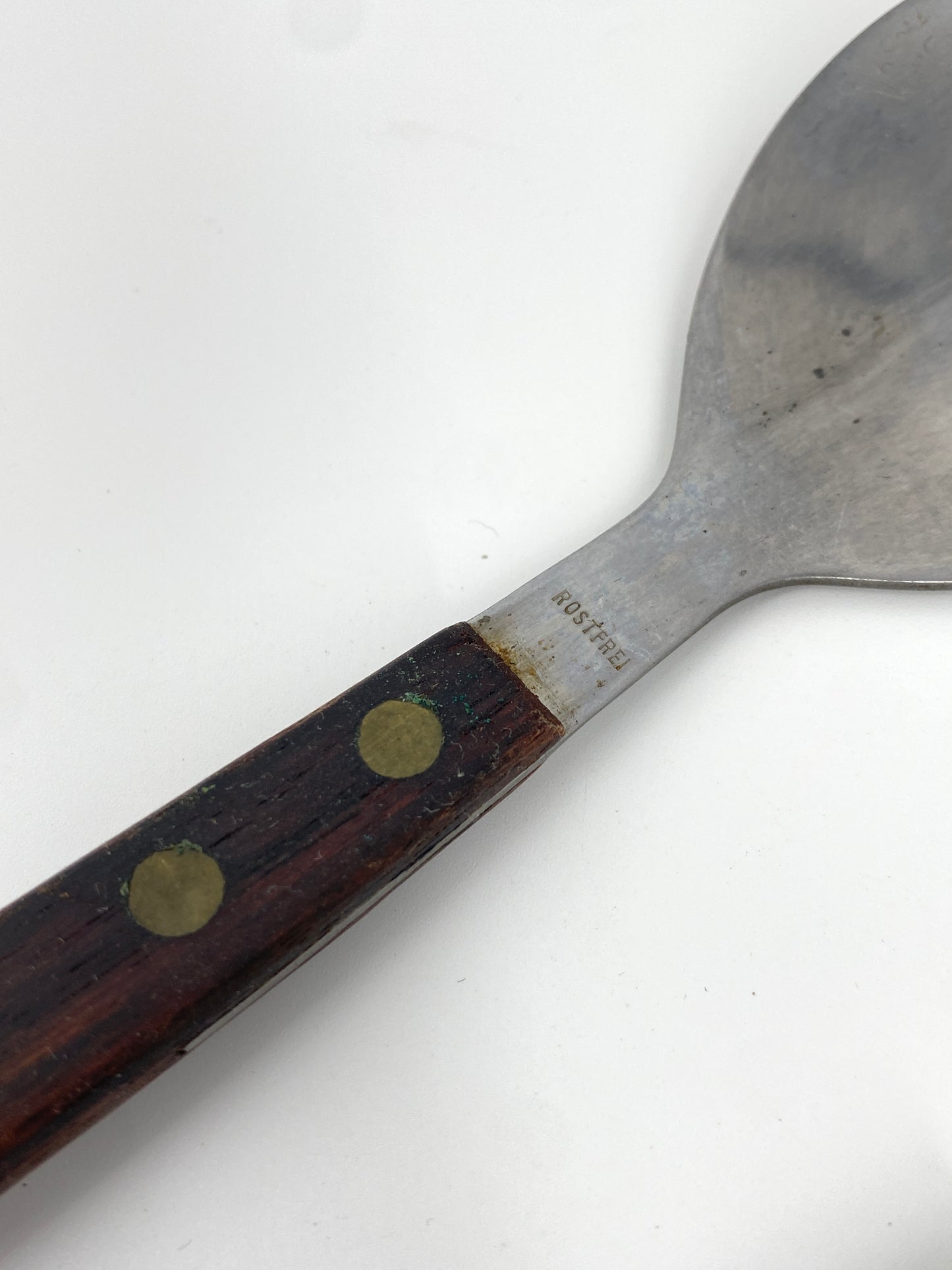 Schüssel und Salatbesteck aus Teak, 60er 70er