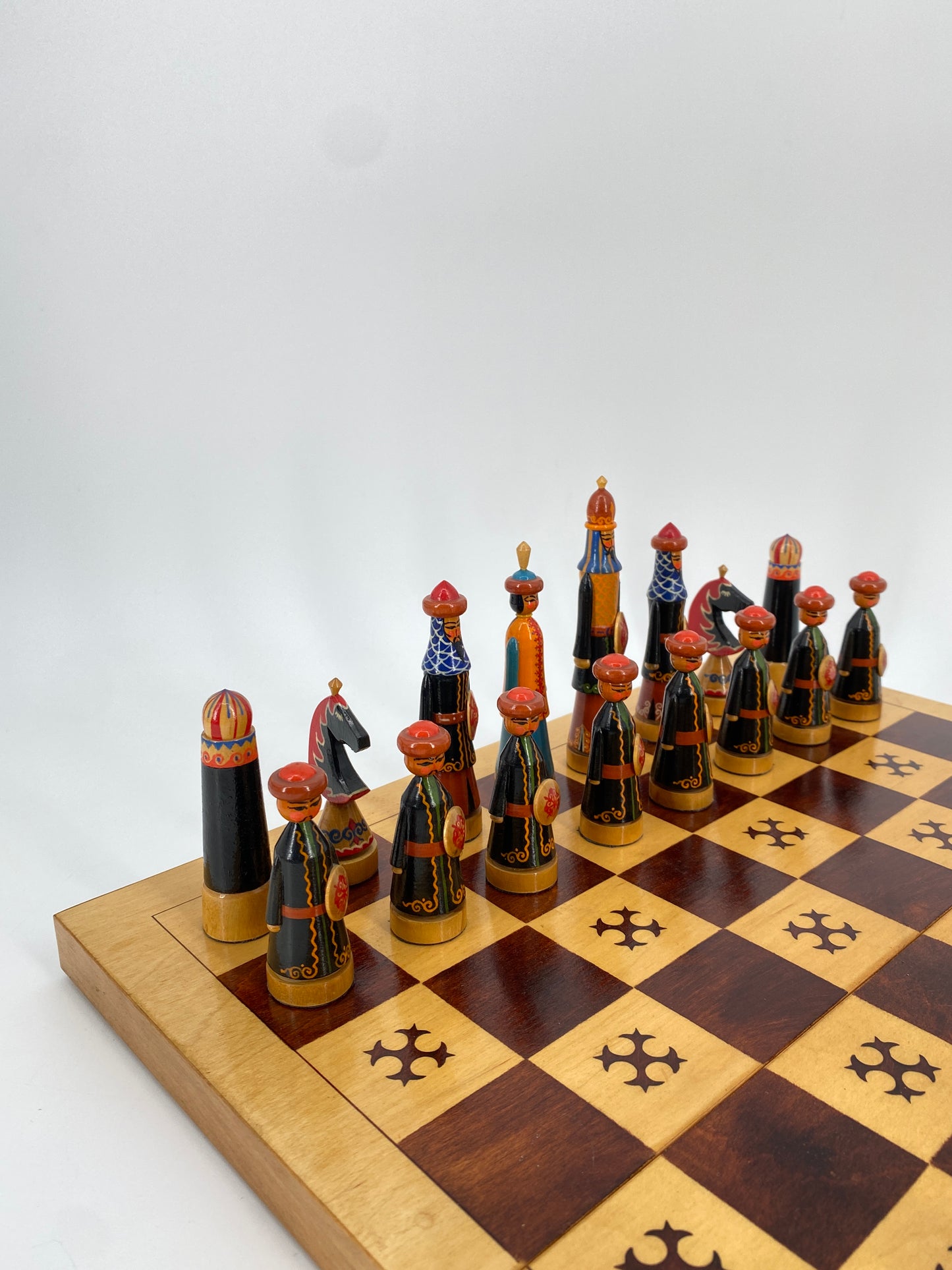 Handbemaltes Schachspiel, Sowjet Union Kirgistan 1960er
