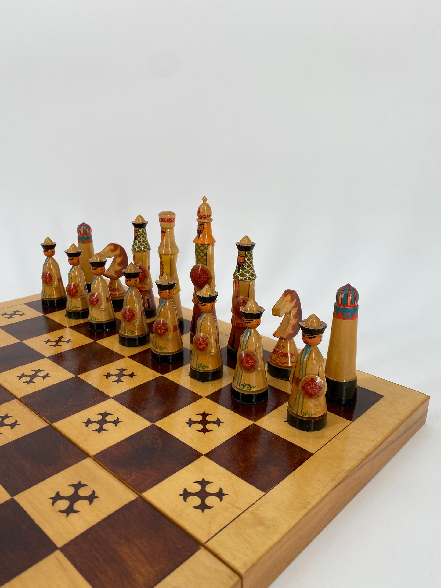 Handbemaltes Schachspiel, Sowjet Union Kirgistan 1960er