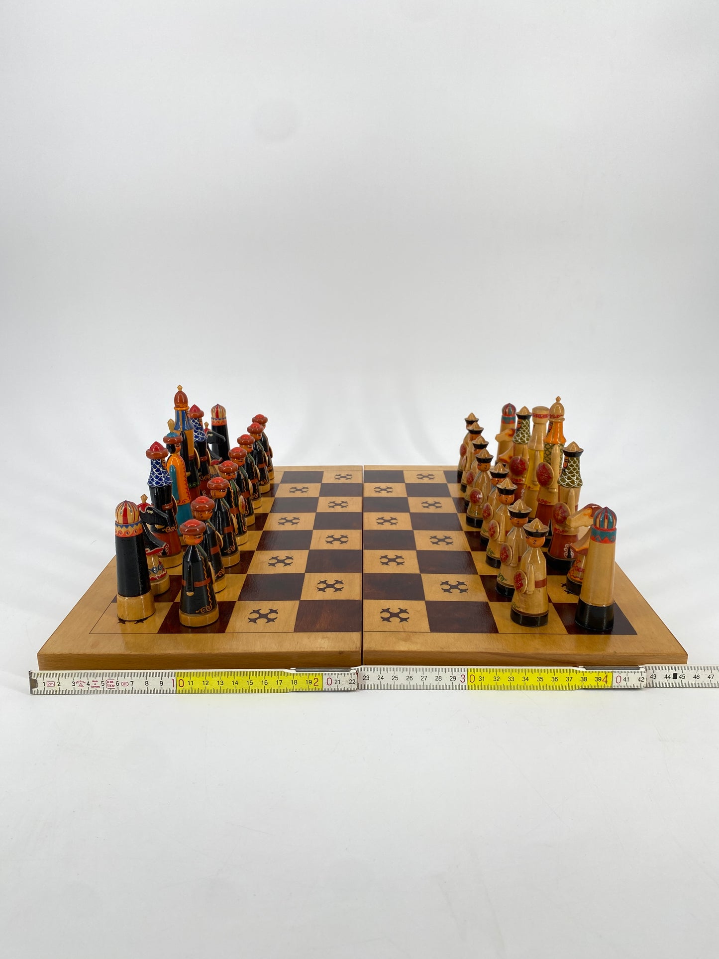 Handbemaltes Schachspiel, Sowjet Union Kirgistan 1960er