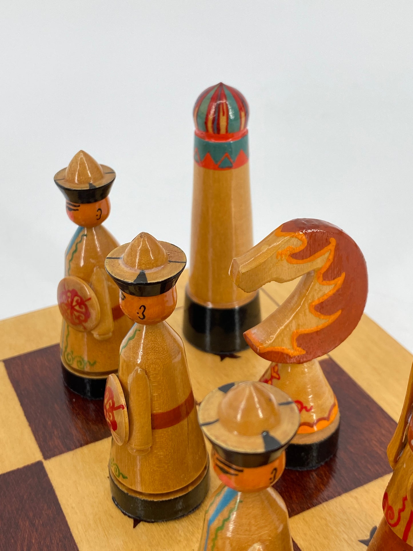 Handbemaltes Schachspiel, Sowjet Union Kirgistan 1960er