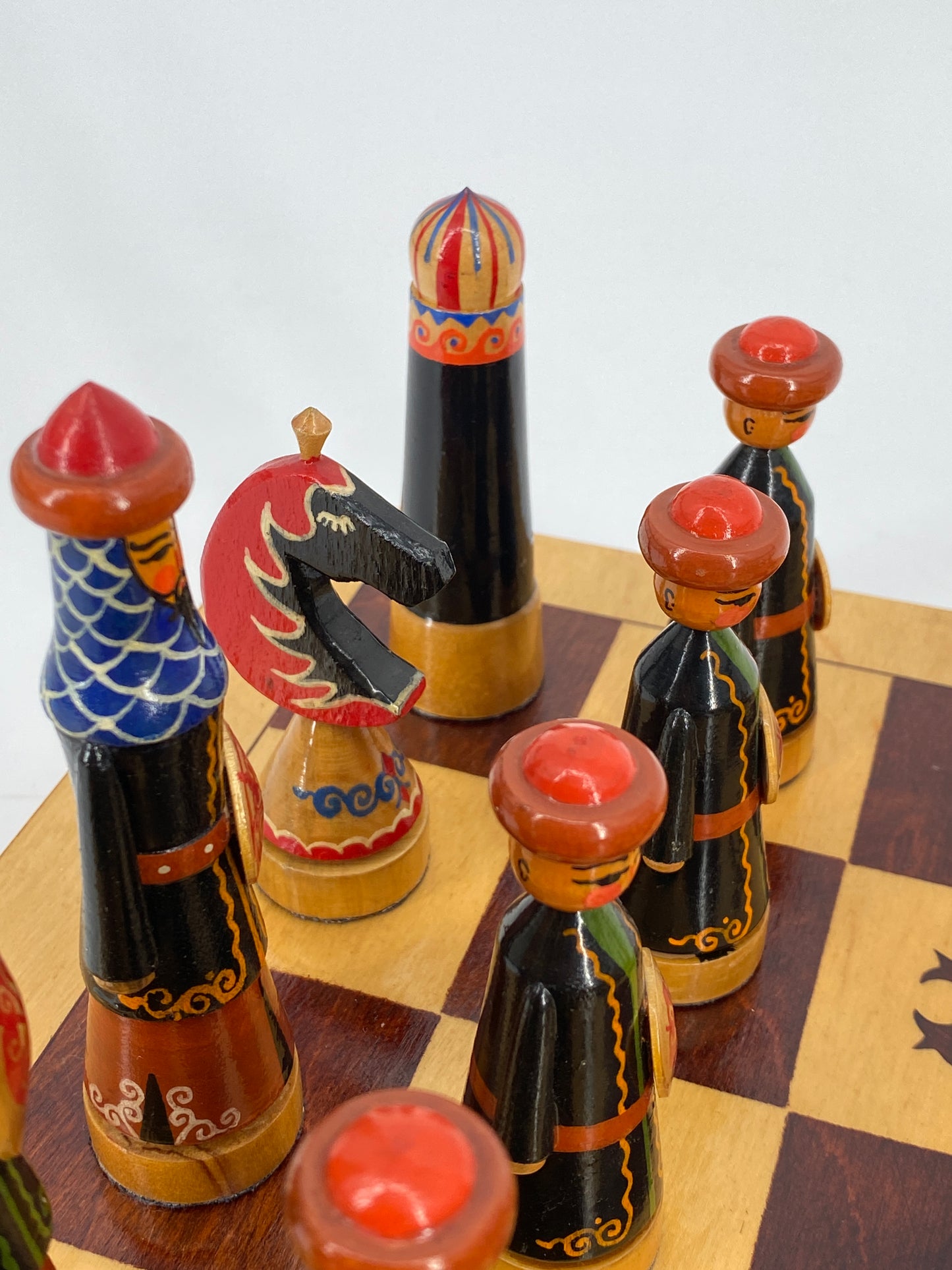 Handbemaltes Schachspiel, Sowjet Union Kirgistan 1960er