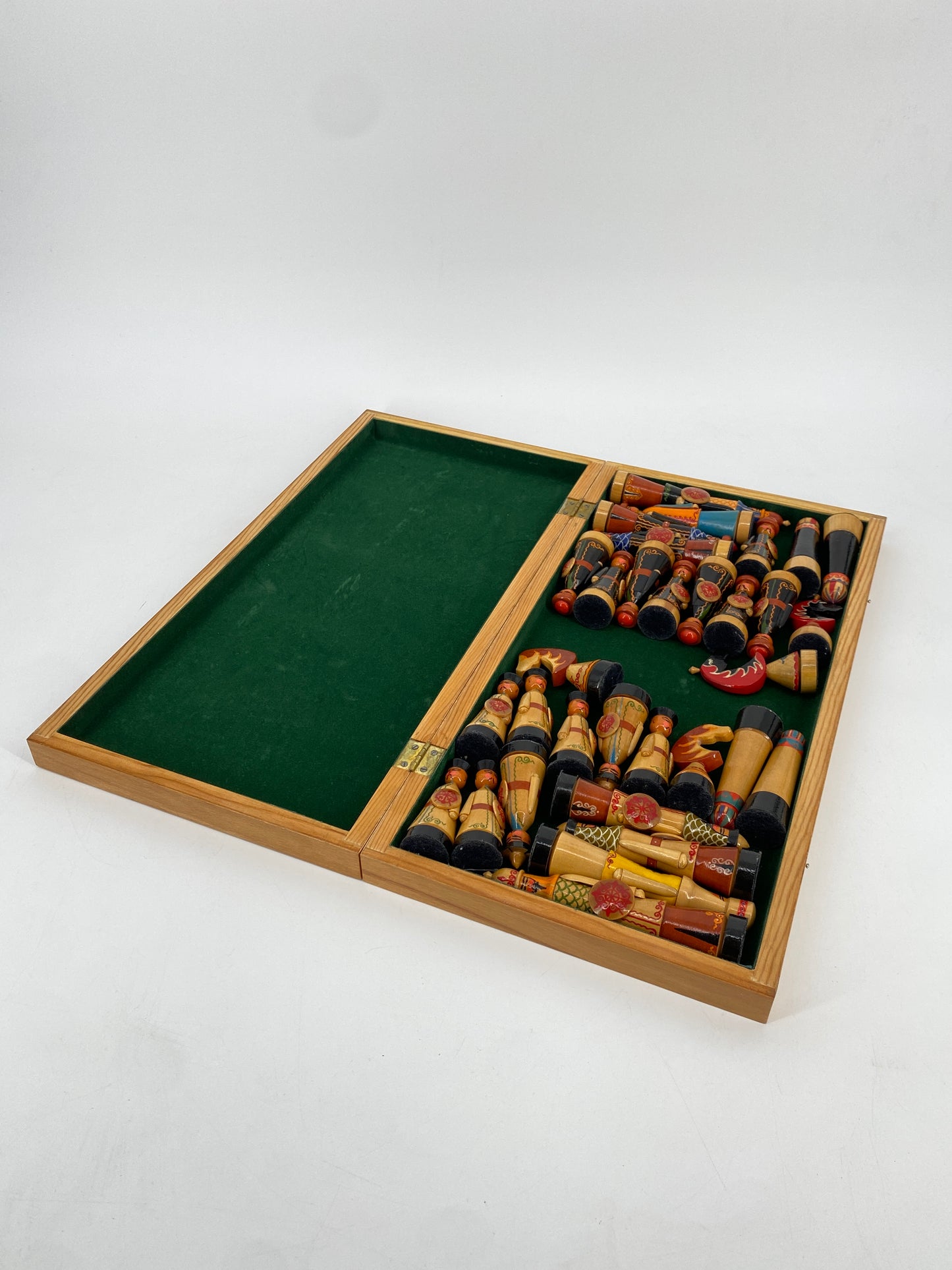 Handbemaltes Schachspiel, Sowjet Union Kirgistan 1960er