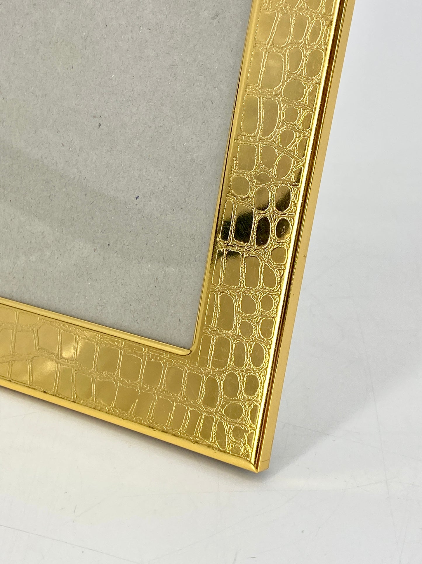 Eleganter Bilderrahmen mit Schlangenmuster in Gold, Made in Italy