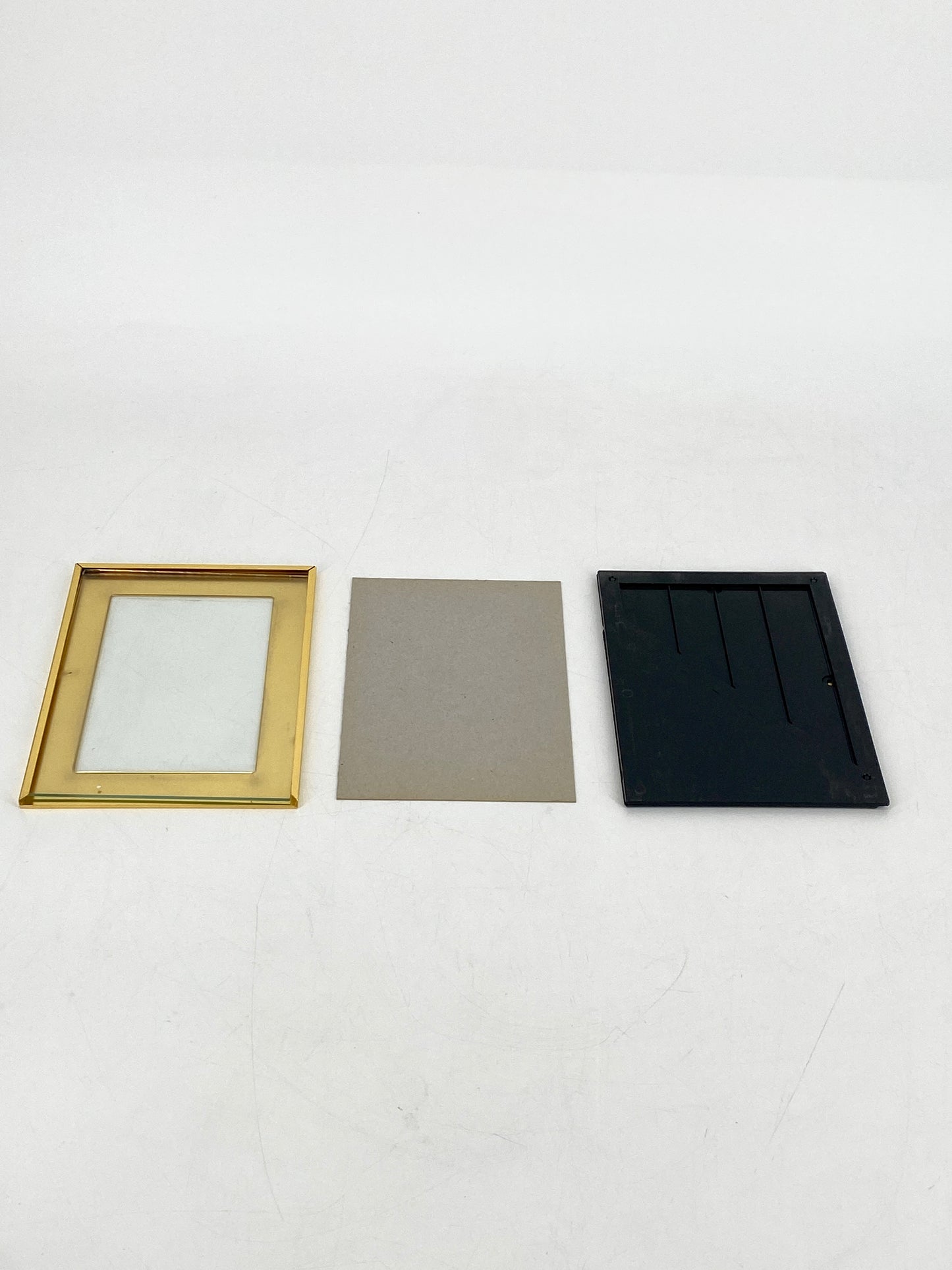 Eleganter Bilderrahmen mit Schlangenmuster in Gold, Made in Italy