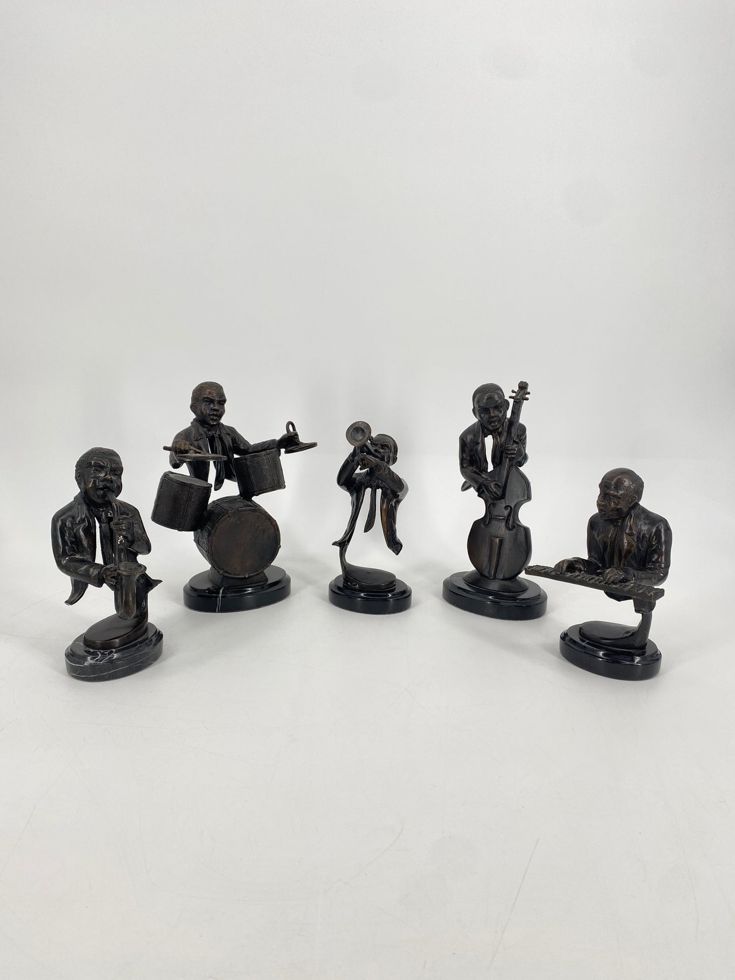 5x abstrakte Jazz Musiker Skulpturen aus Bronze und Marmor