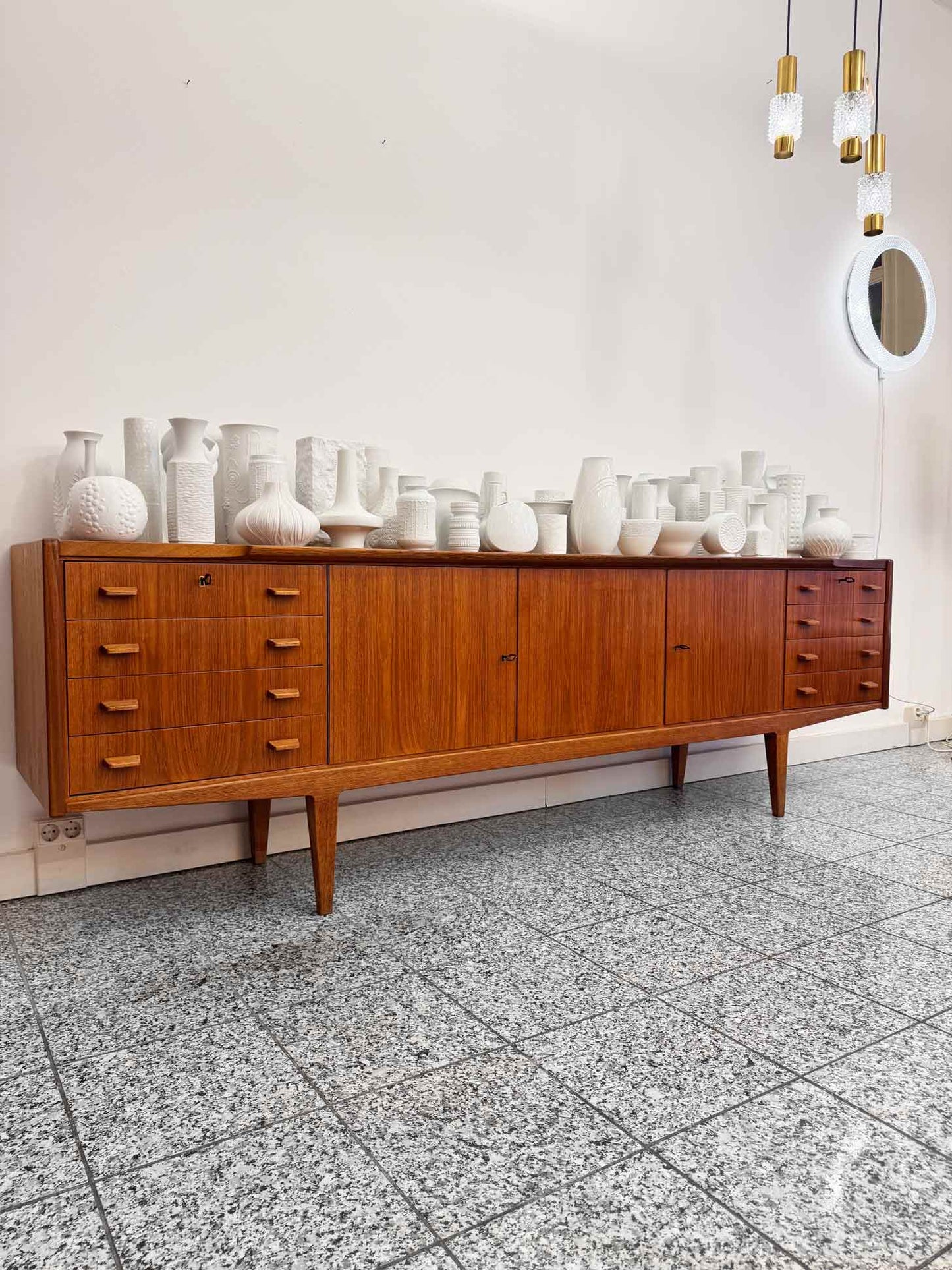 Sideboard aus Teakholz