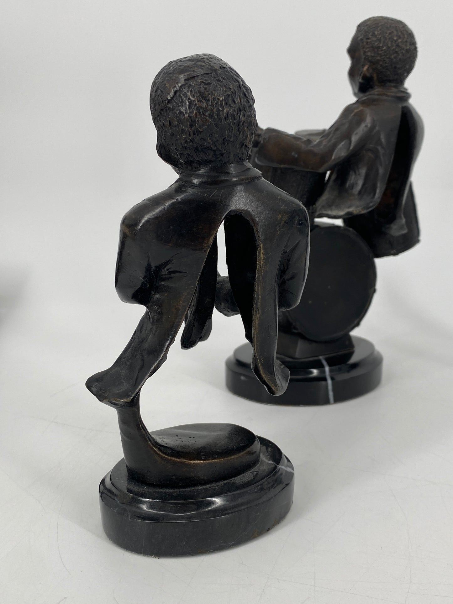 5x abstrakte Jazz Musiker Skulpturen aus Bronze und Marmor