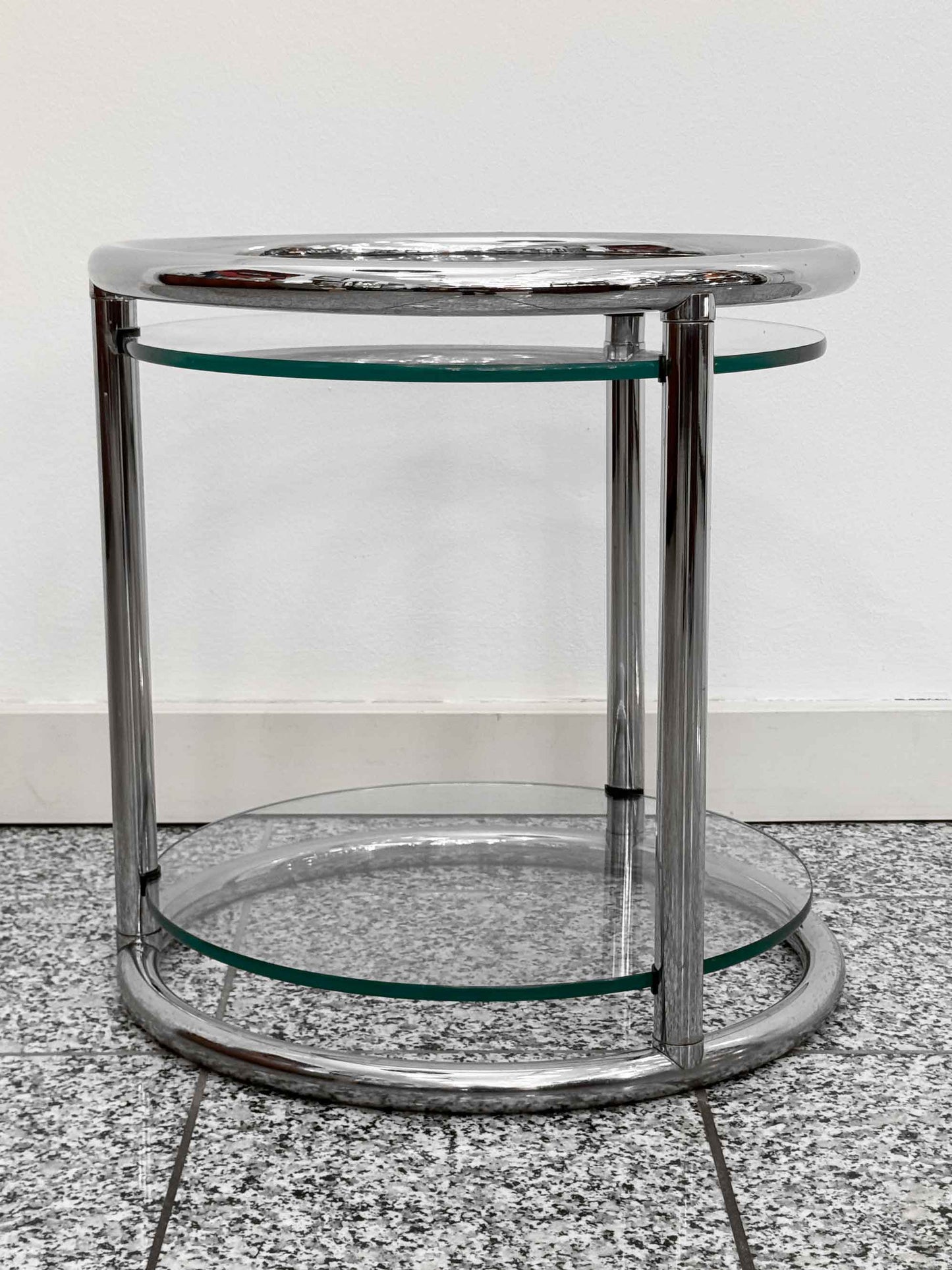 Chromtisch mit Glasplatten