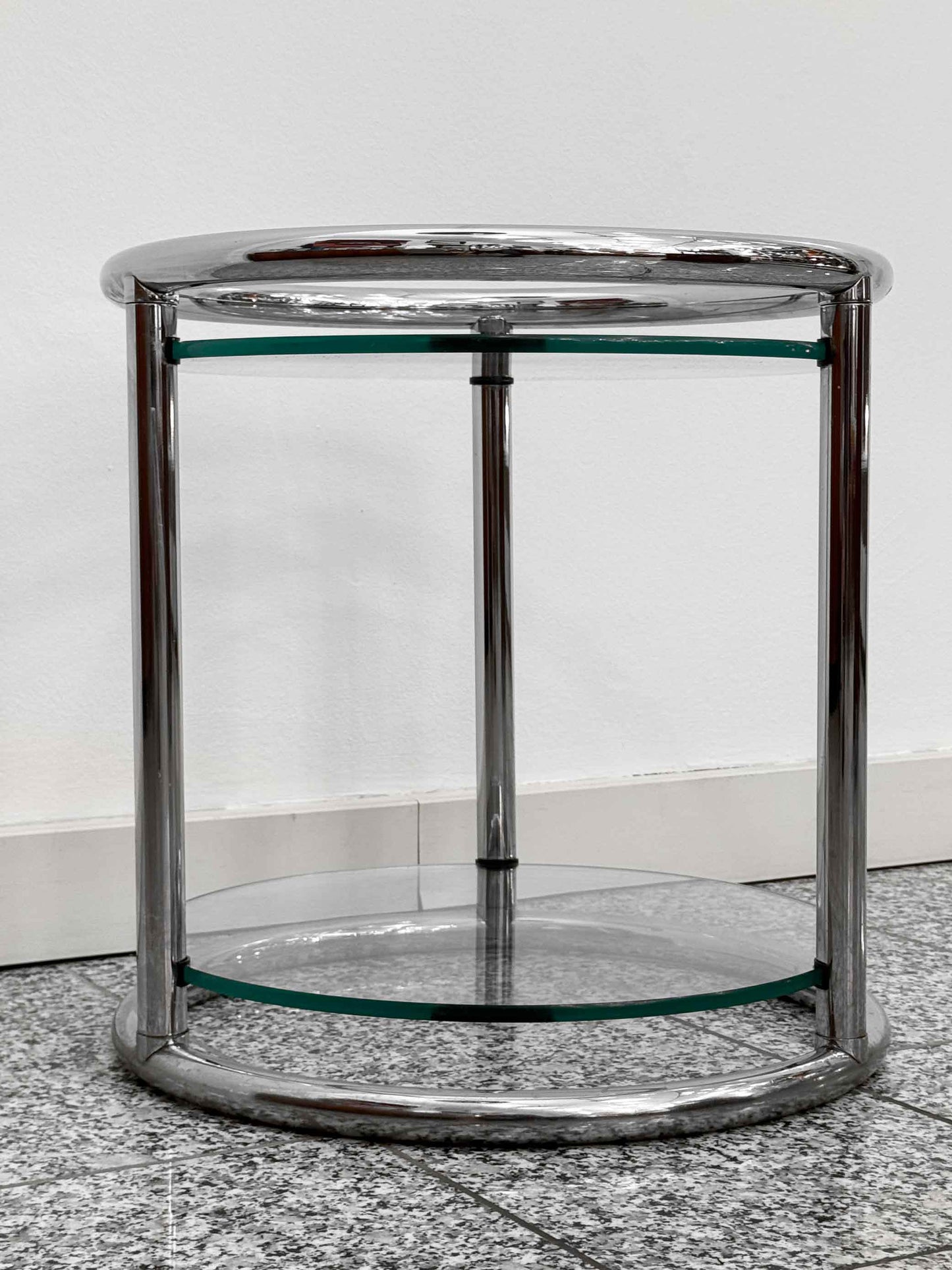 Chromtisch mit Glasplatten