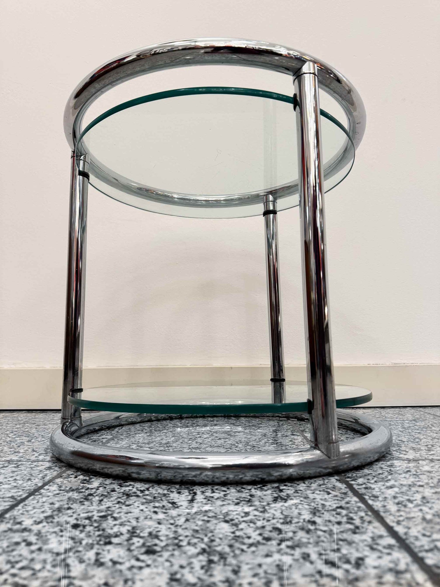 Chromtisch mit Glasplatten