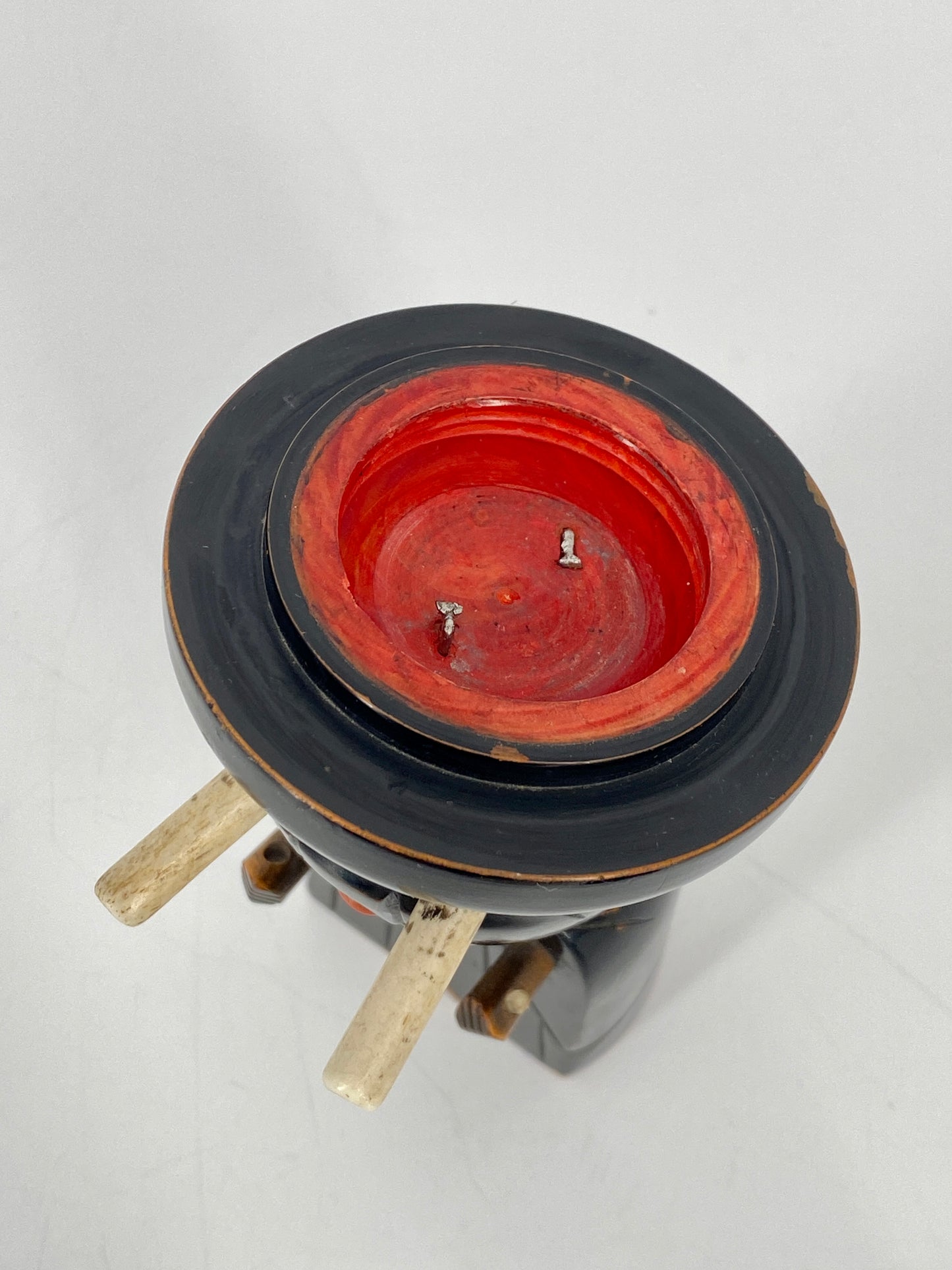 Kobe Toy, Japanischer Würfelbecher um 1900