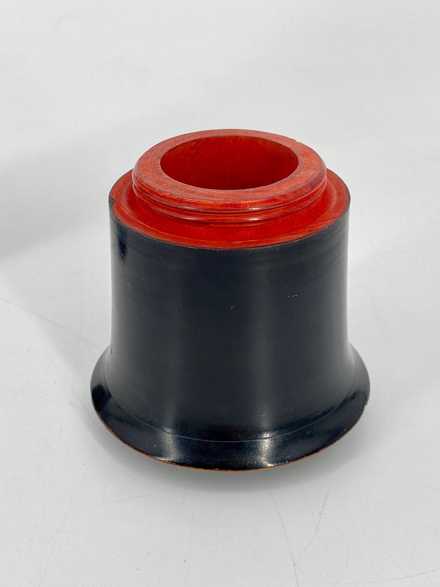 Kobe Toy, Japanischer Würfelbecher um 1900