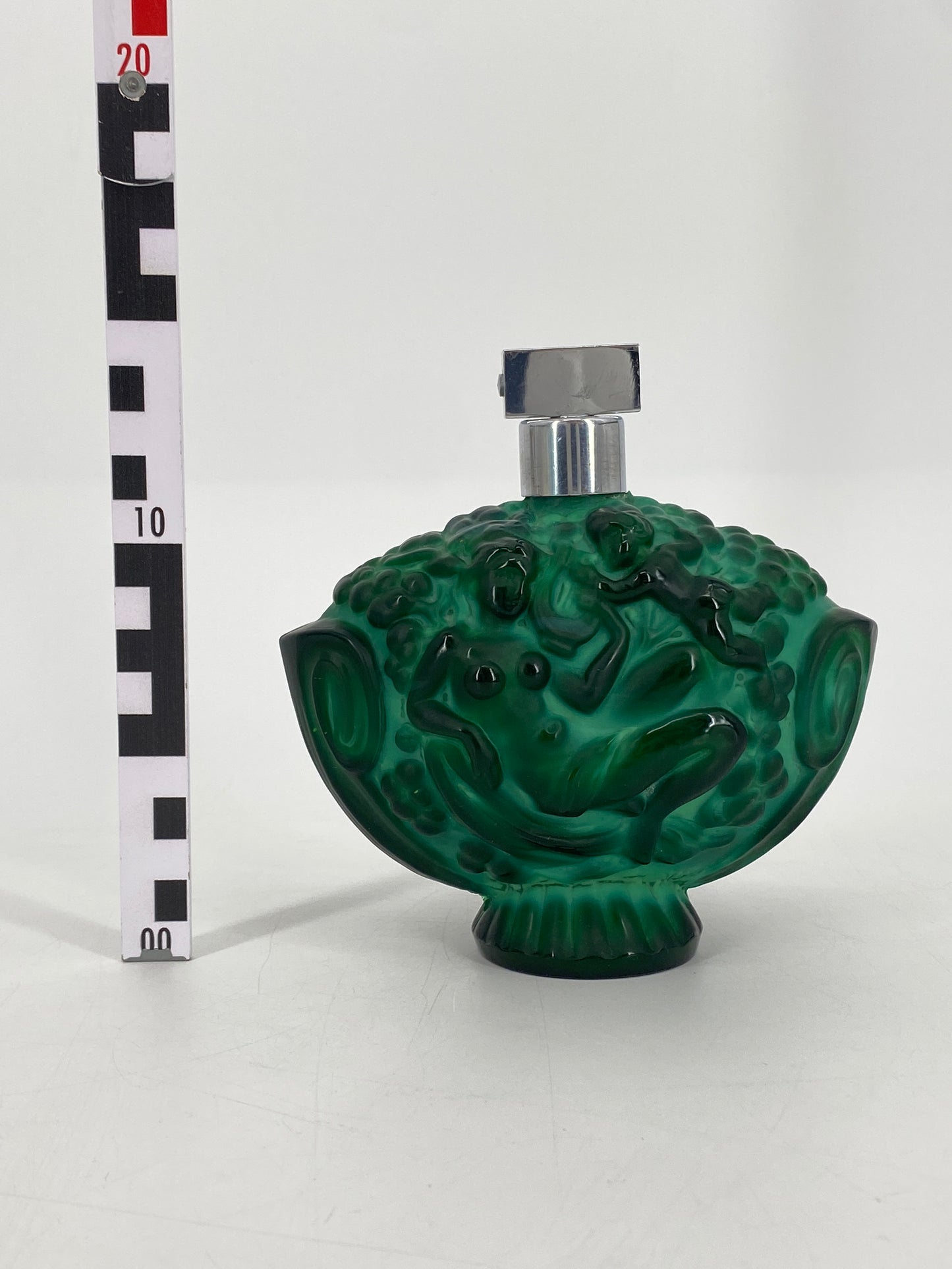 Parfum Flakon von Hoffmann & Schlegvogt aus grünem Malachitglas