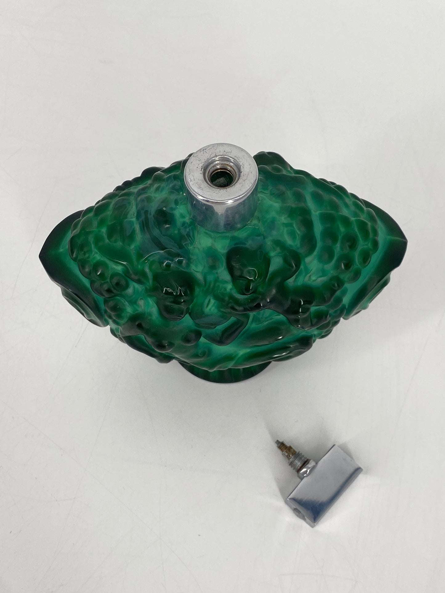 Parfum Flakon von Hoffmann & Schlegvogt aus grünem Malachitglas