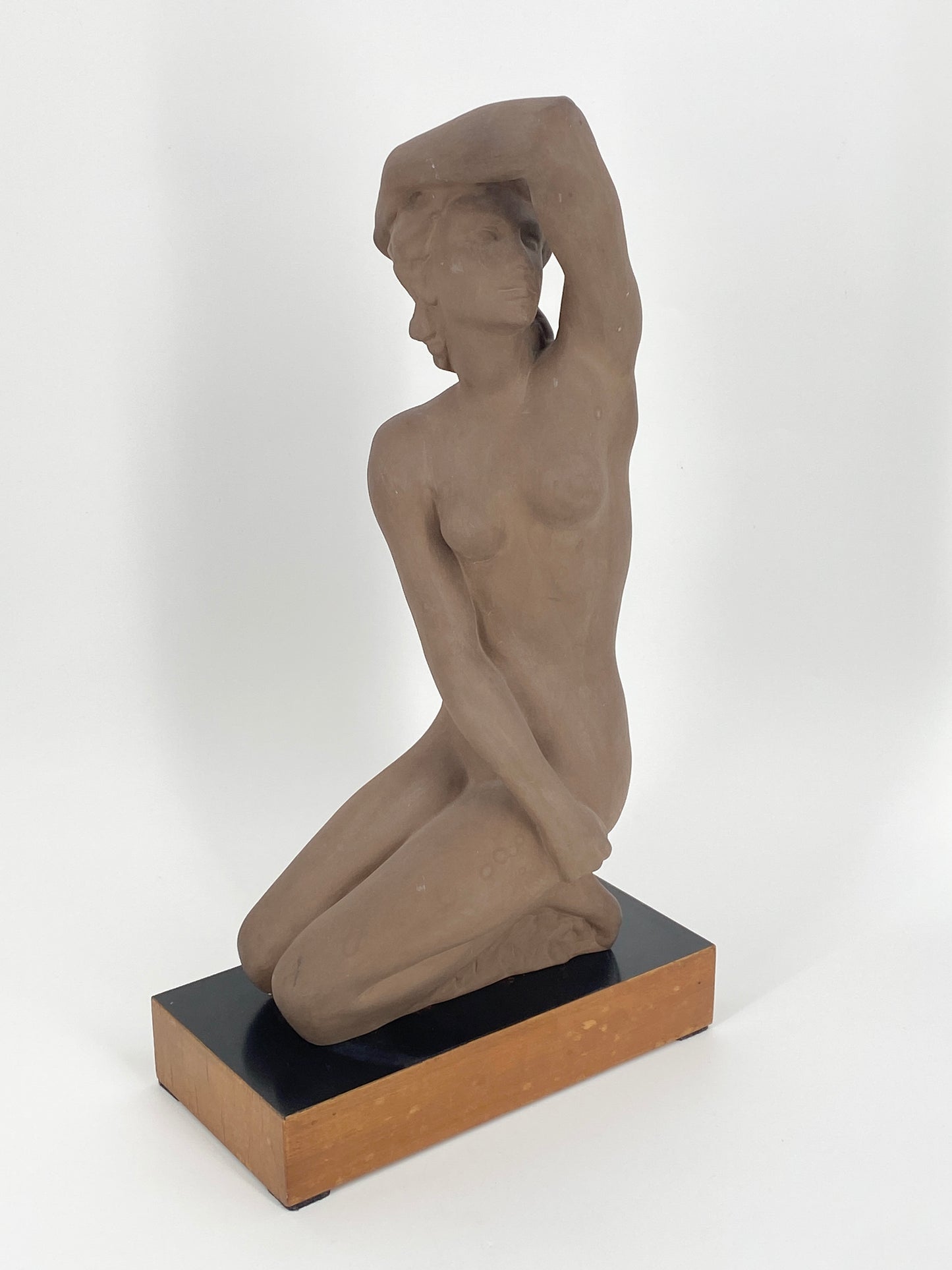 Terrakotta Skulptur "Blick in die Sonne" von Prof. Fritz Klimsch