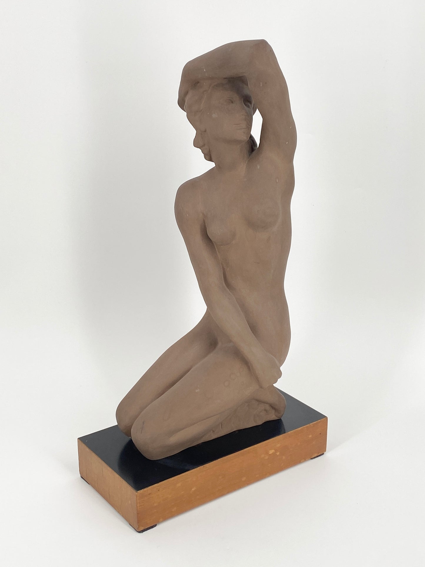 Terrakotta Skulptur "Blick in die Sonne" von Prof. Fritz Klimsch